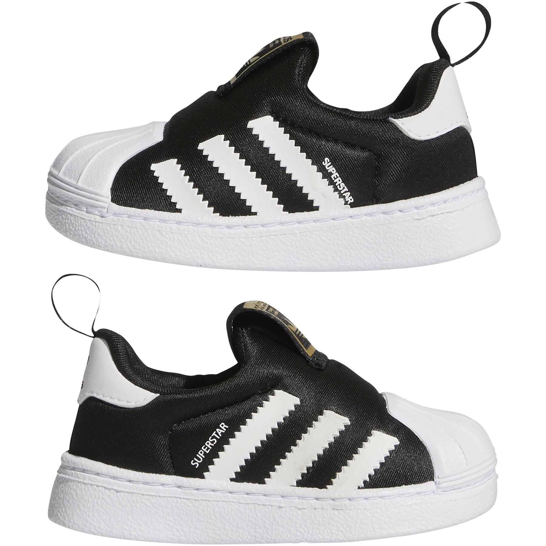 product/a/d/adidas-originals_gx3233_10_footwear_photography_mirrored_pair_view_white_000.jpg