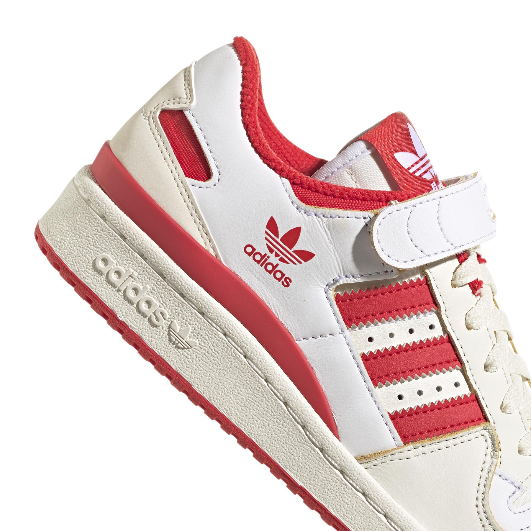 product/a/d/adidas-originals_gx4518_9_footwear_photography_detail_view_2_white_000.jpg