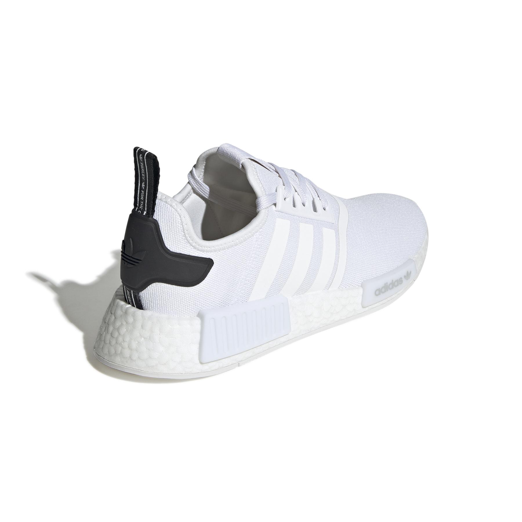 product/a/d/adidas-originals_gy6067_7_footwear_photography_back_lateral_top_view_white_000.jpg