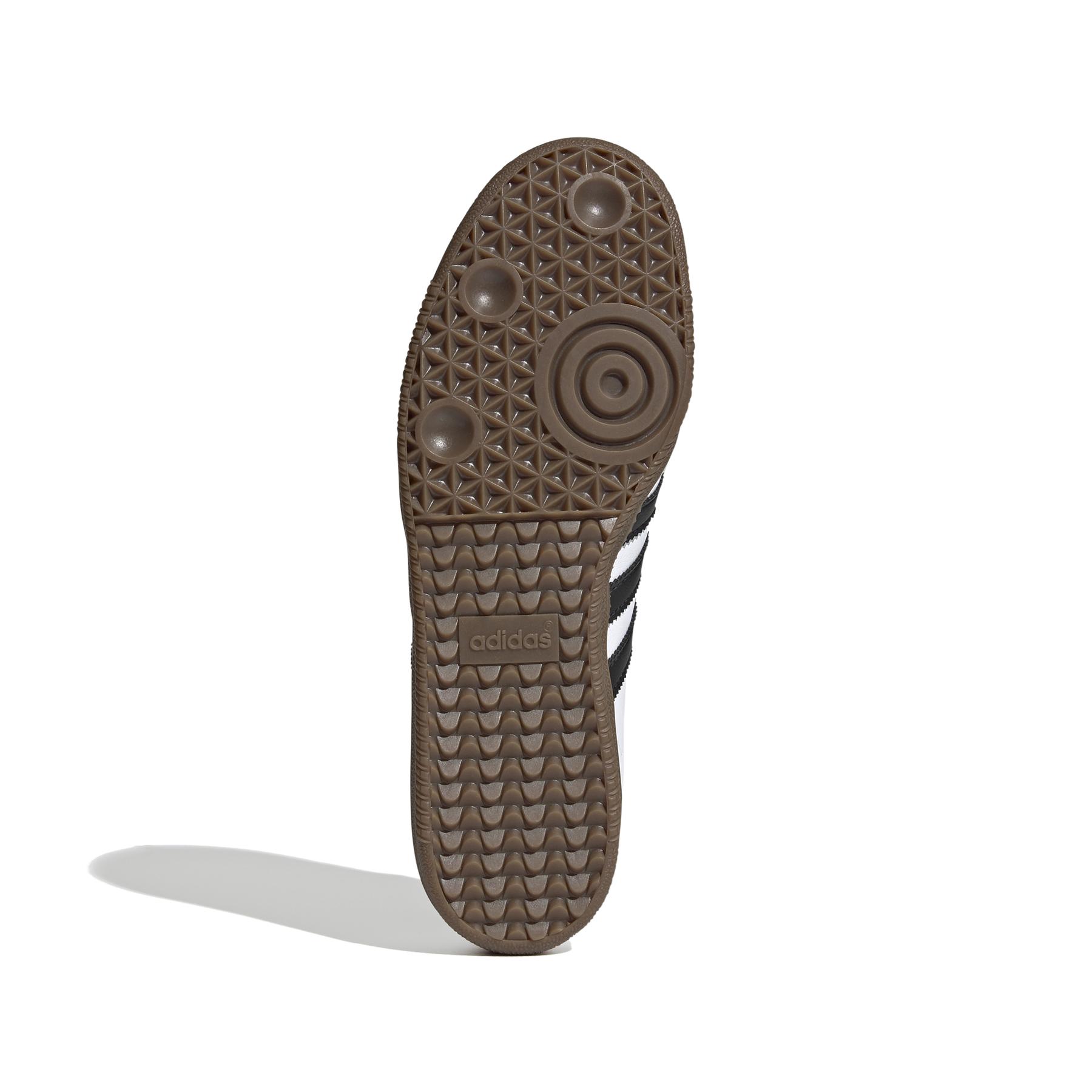 product/a/d/adidas-originals_h01877_4_footwear_photography_bottom_view_white_000.jpg