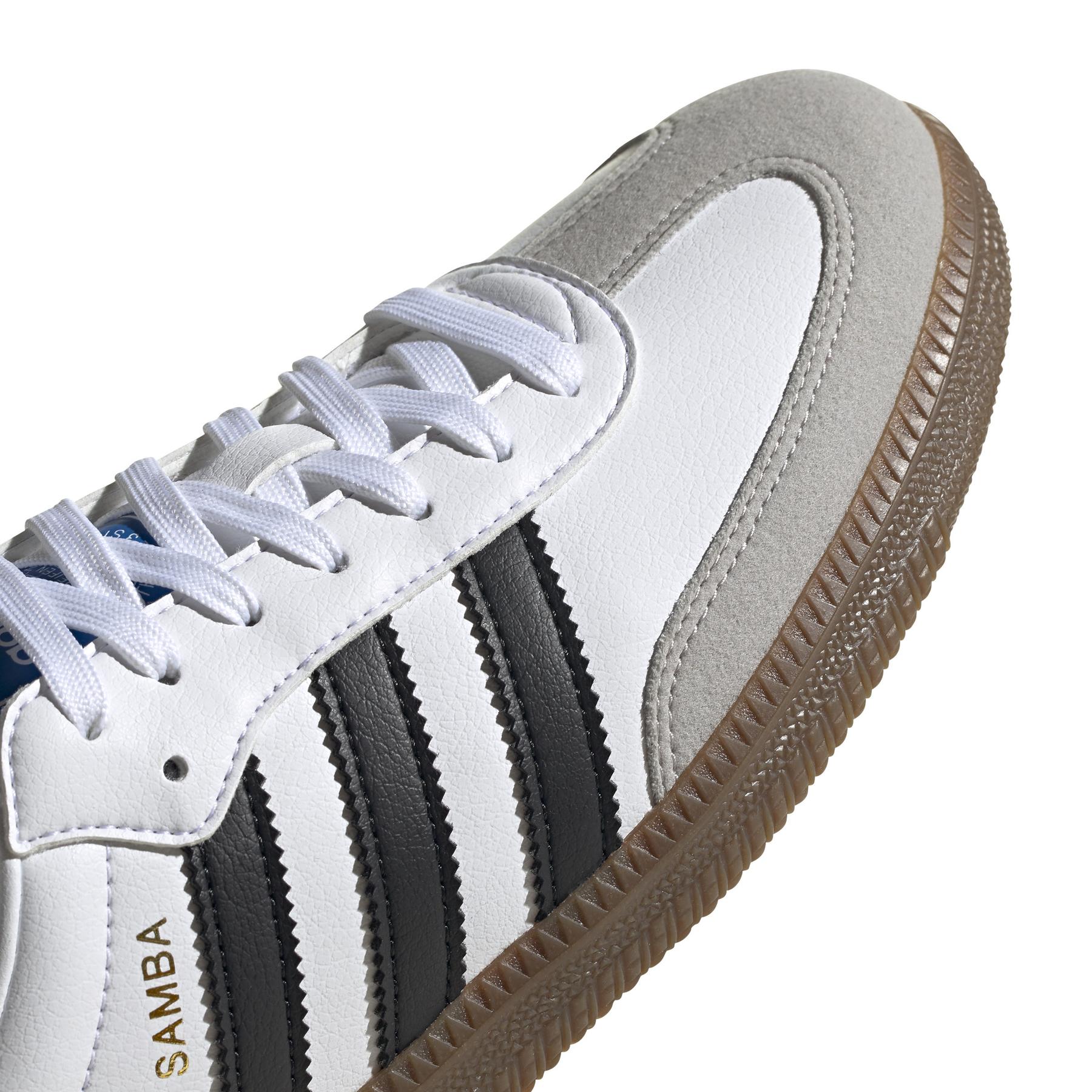product/a/d/adidas-originals_h01877_8_footwear_photography_detail_view_1_white_000.jpg