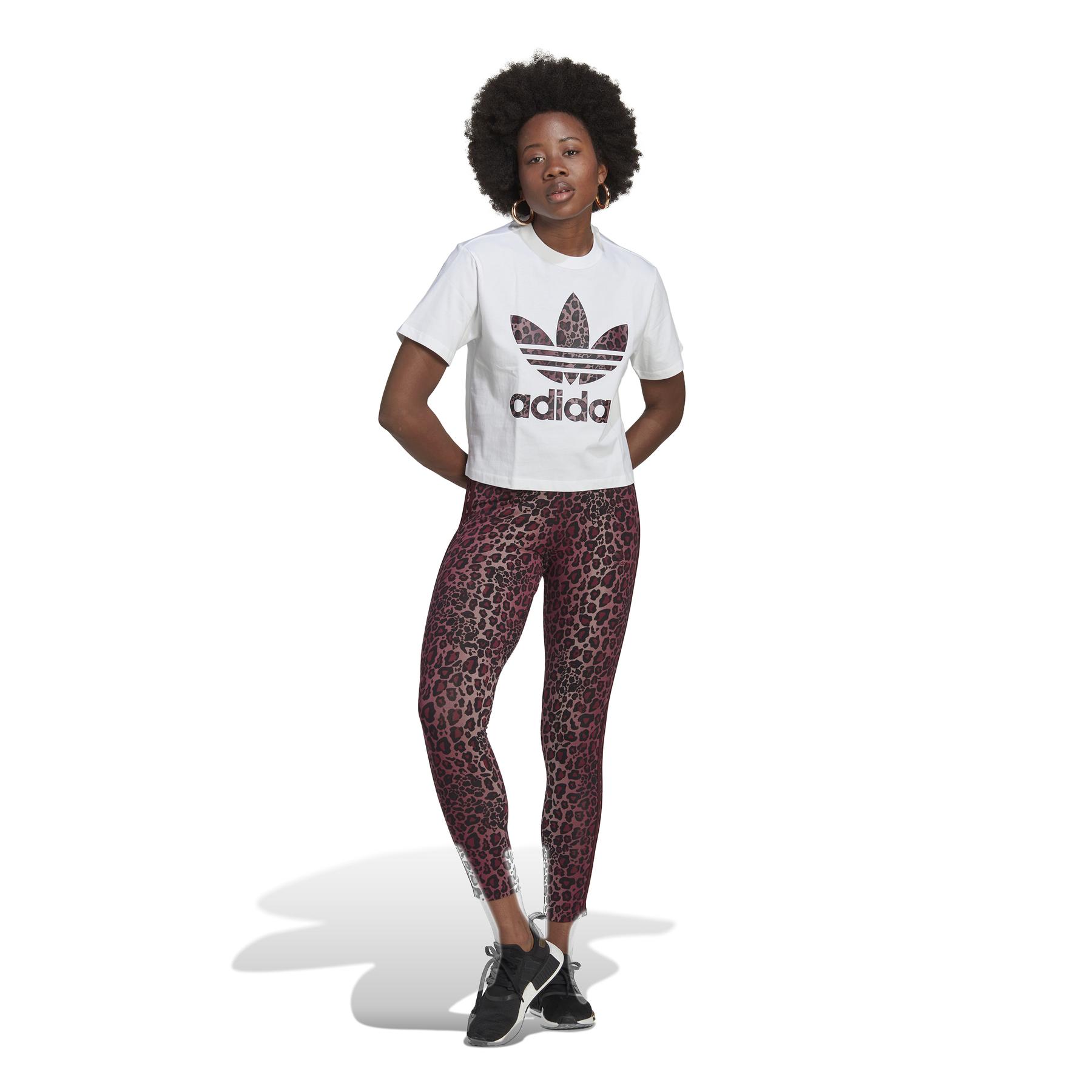 product/a/d/adidas-originals_hk5186_7_apparel_on_model_standard_outfit_view_white.jpg