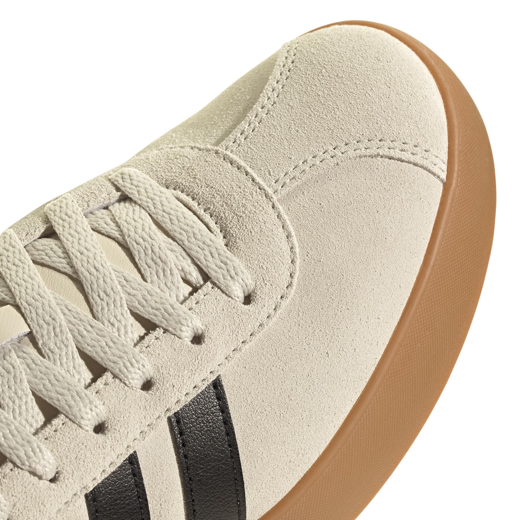 product/a/d/adidas-originals_jr2222_9_footwear_photography_detail_view_2_white.jpg
