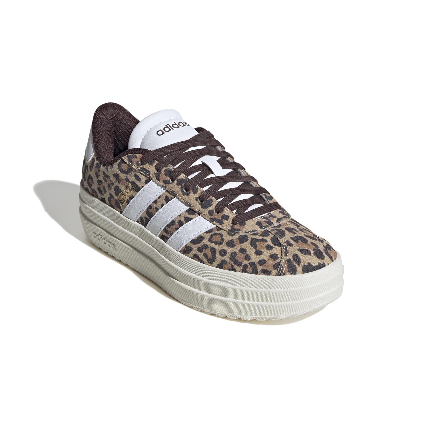product/a/d/adidas-originals_js4376_6_footwear_photography_front_lateral_top_view_white.jpg