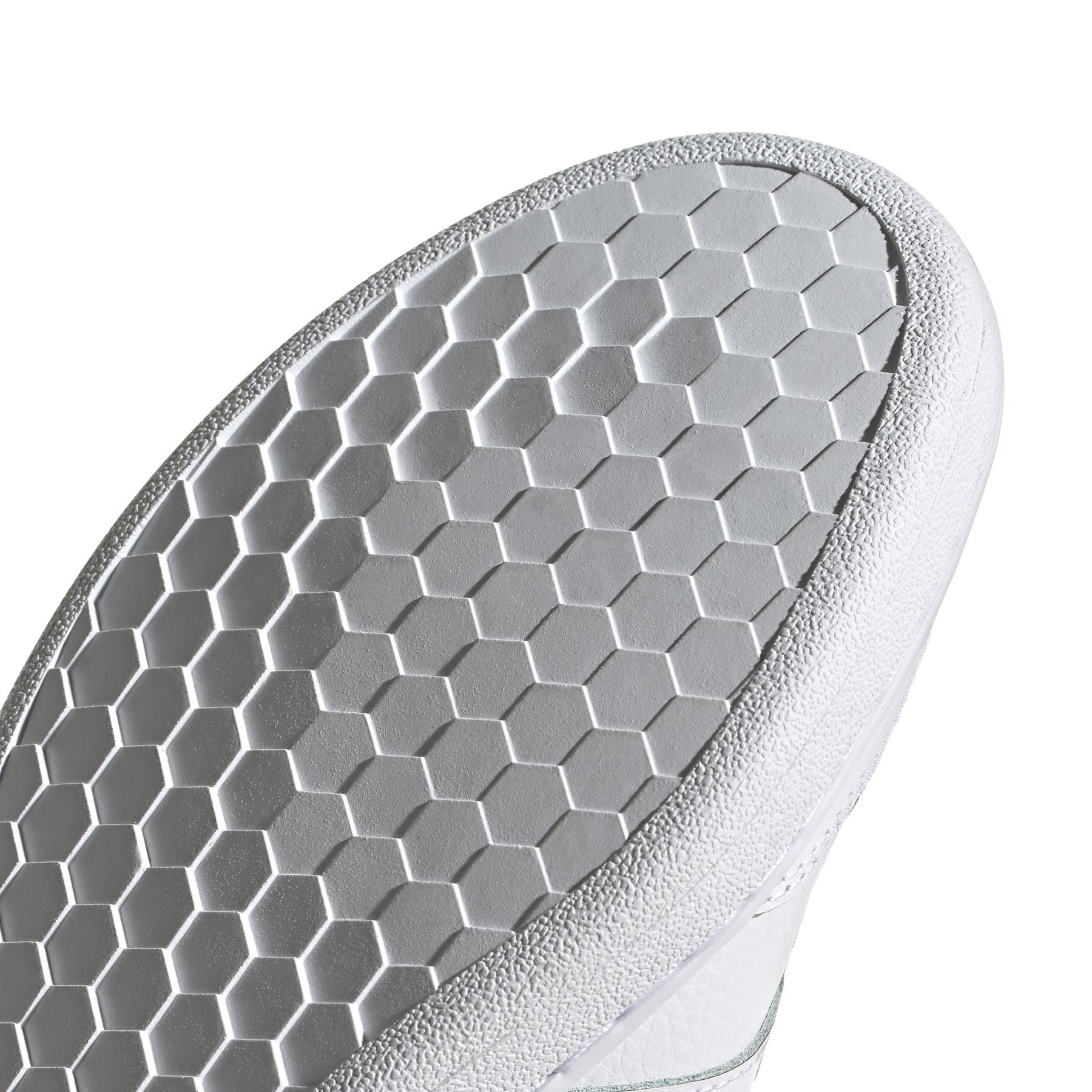 product/a/d/adidas_fw3301_9_footwear_photography_detail_view_2_white_000.jpg