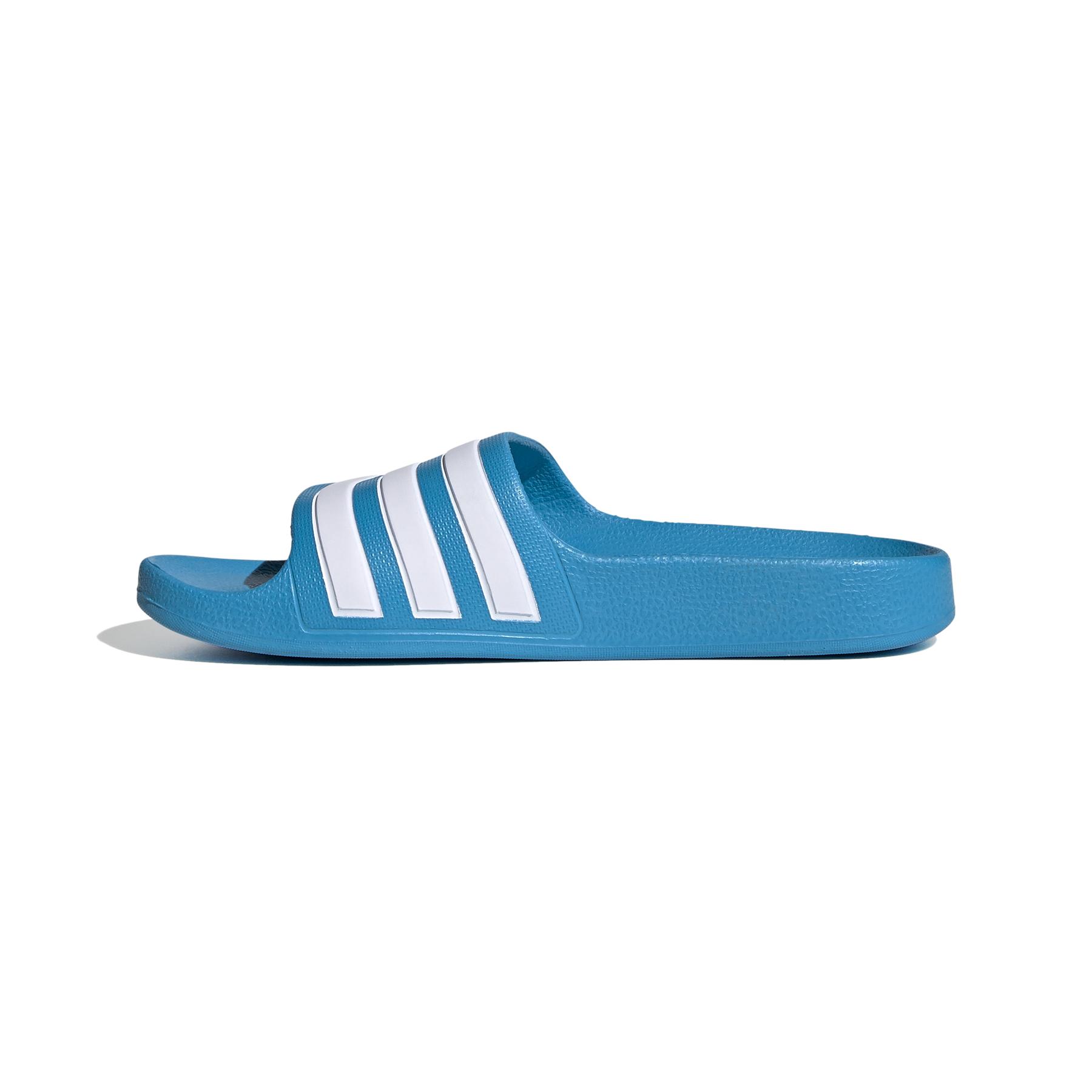product/a/d/adidas_fy8071_5_footwear_photography_side_medial_center_view_white-new0201.jpg