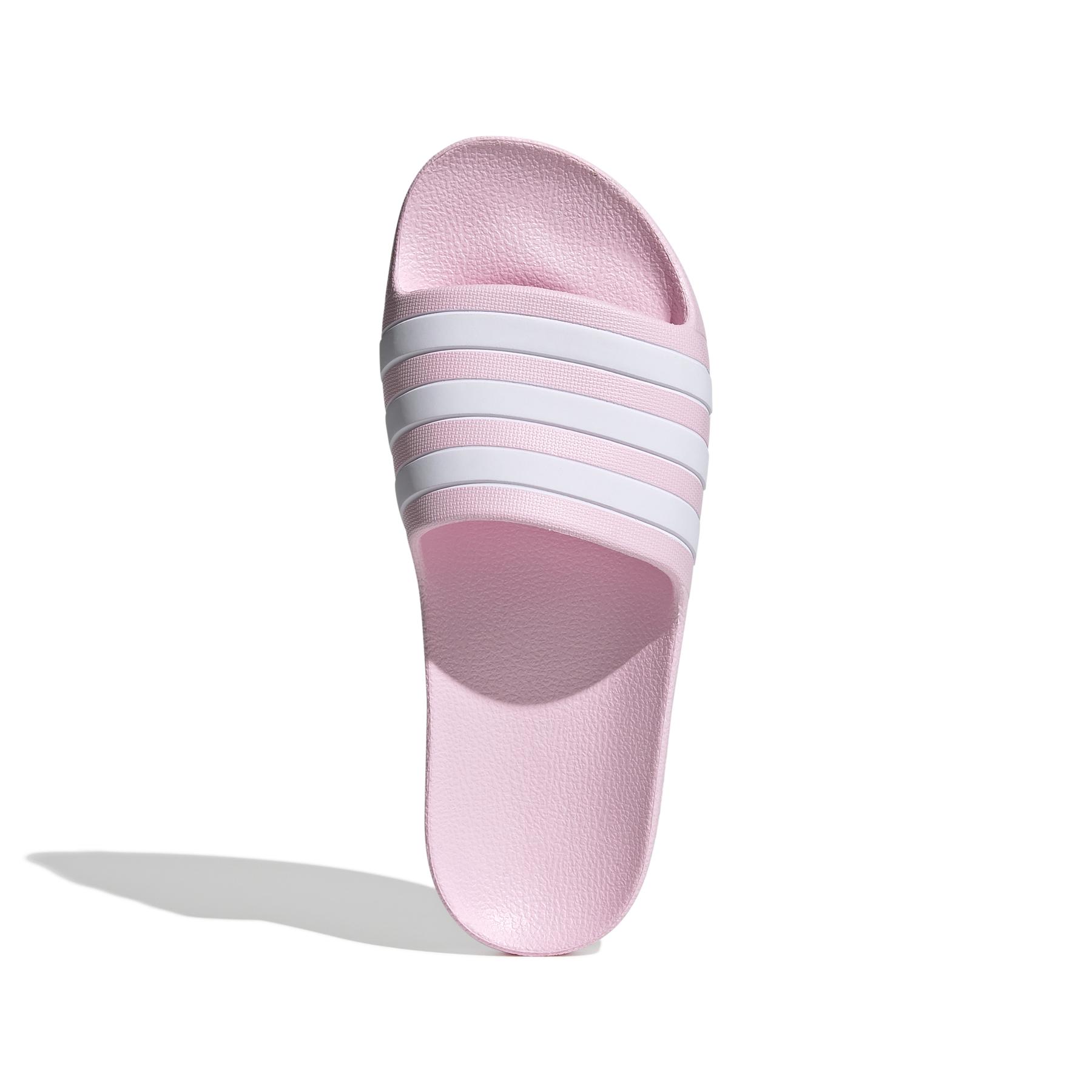 product/a/d/adidas_fy8072_3_footwear_photography_top_portrait_view_white-new0201.jpg