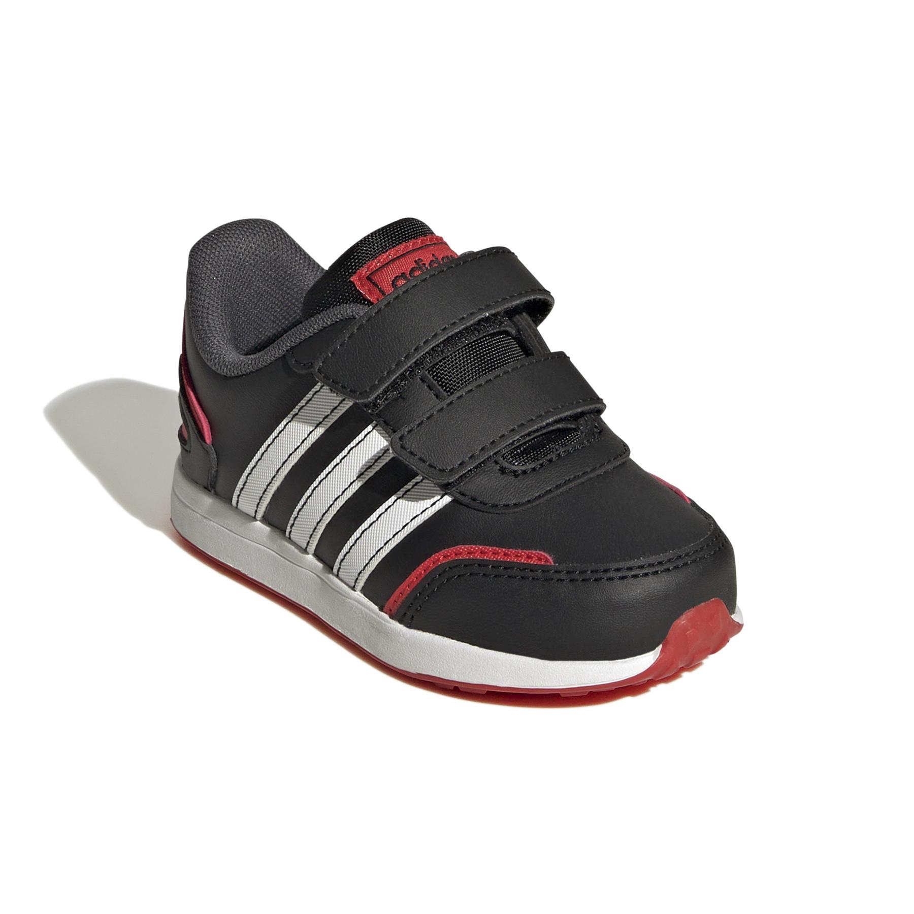 product/a/d/adidas_gw6607_6_footwear_photography_front_lateral_top_view_white-nw052424.jpg