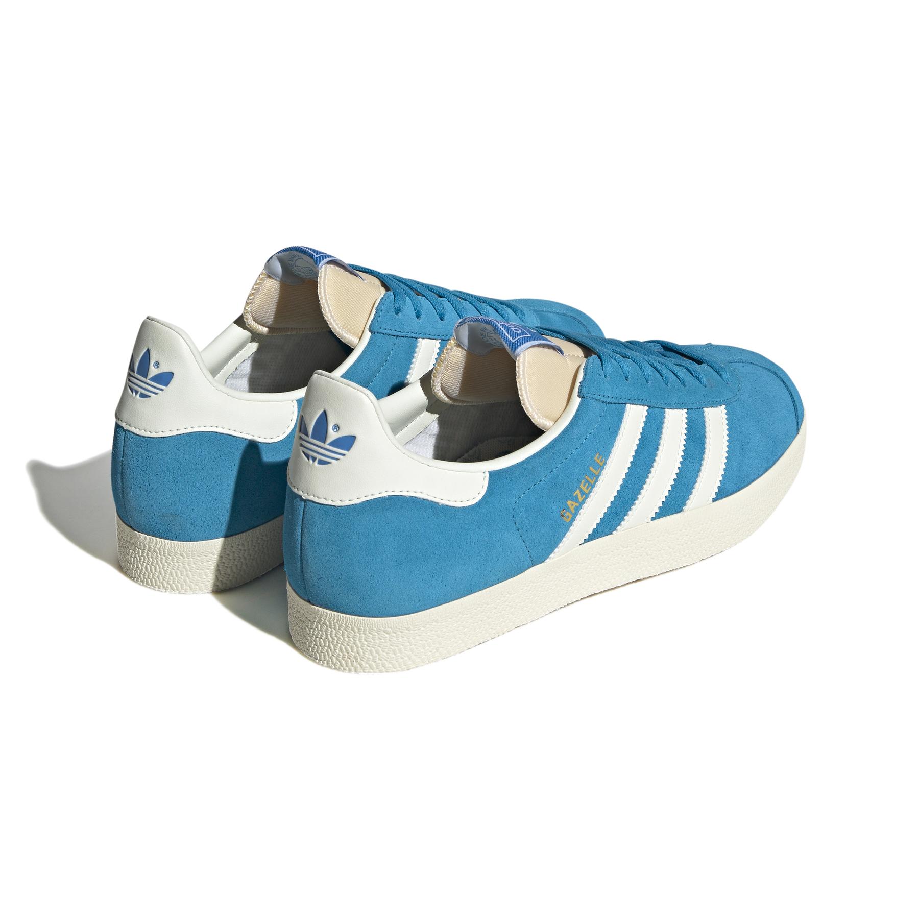 product/a/d/adidas_gy7337_7_footwear_photography_back_lateral_top_view_white.jpg