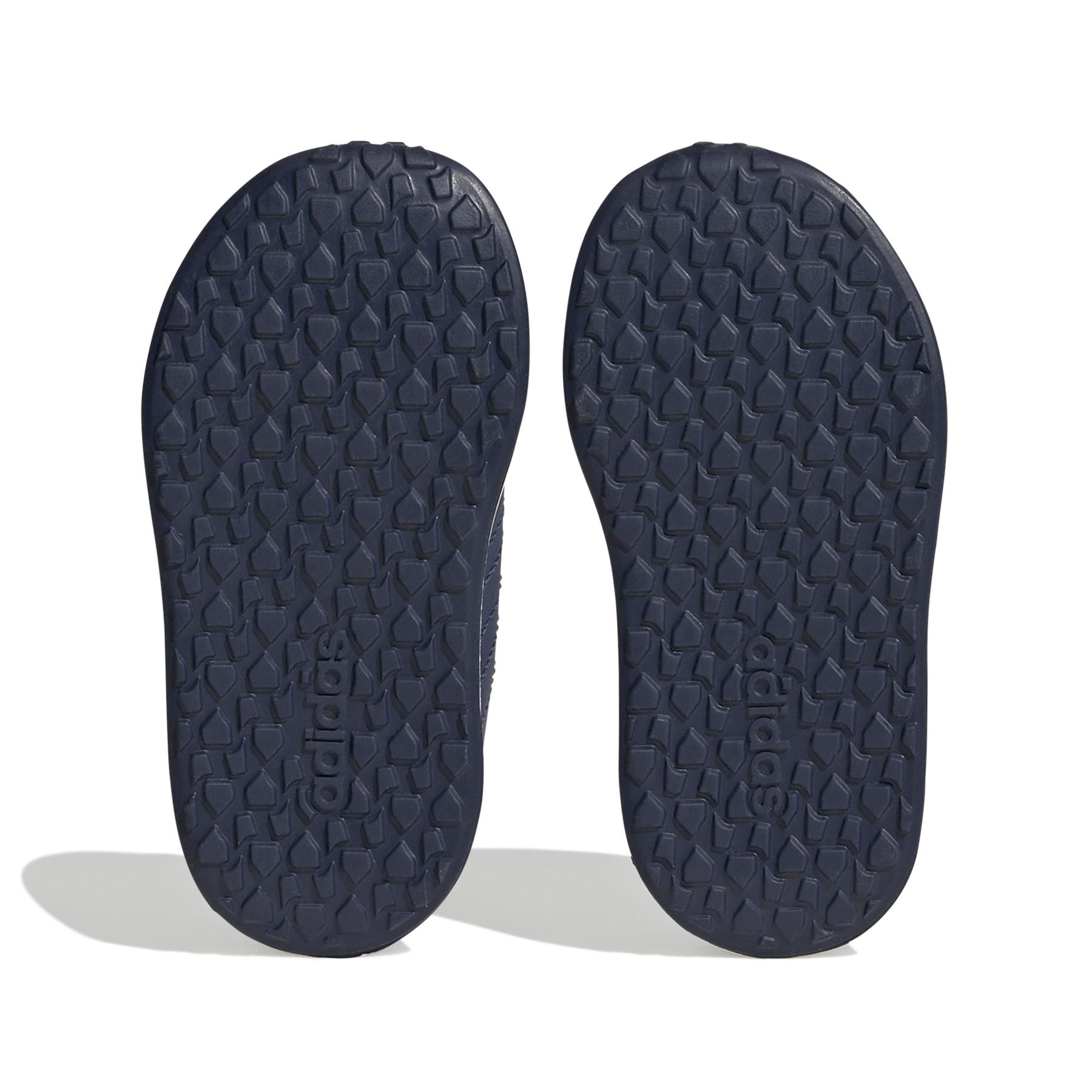 product/a/d/adidas_h03794_4_footwear_photography_bottom_view_white-nw052424.jpg