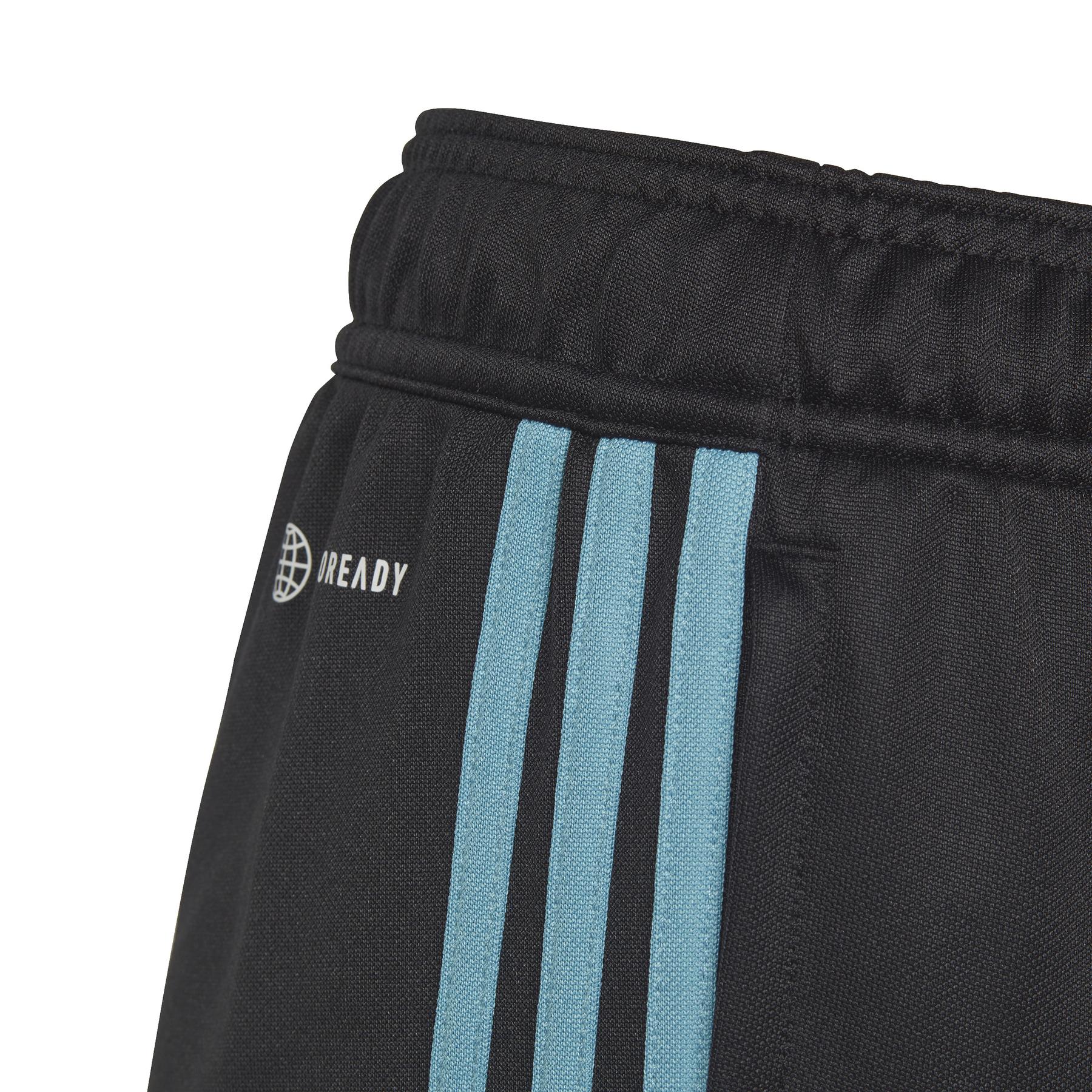 product/a/d/adidas_ic1588_6_apparel_photography_detail_view_3_white.jpg