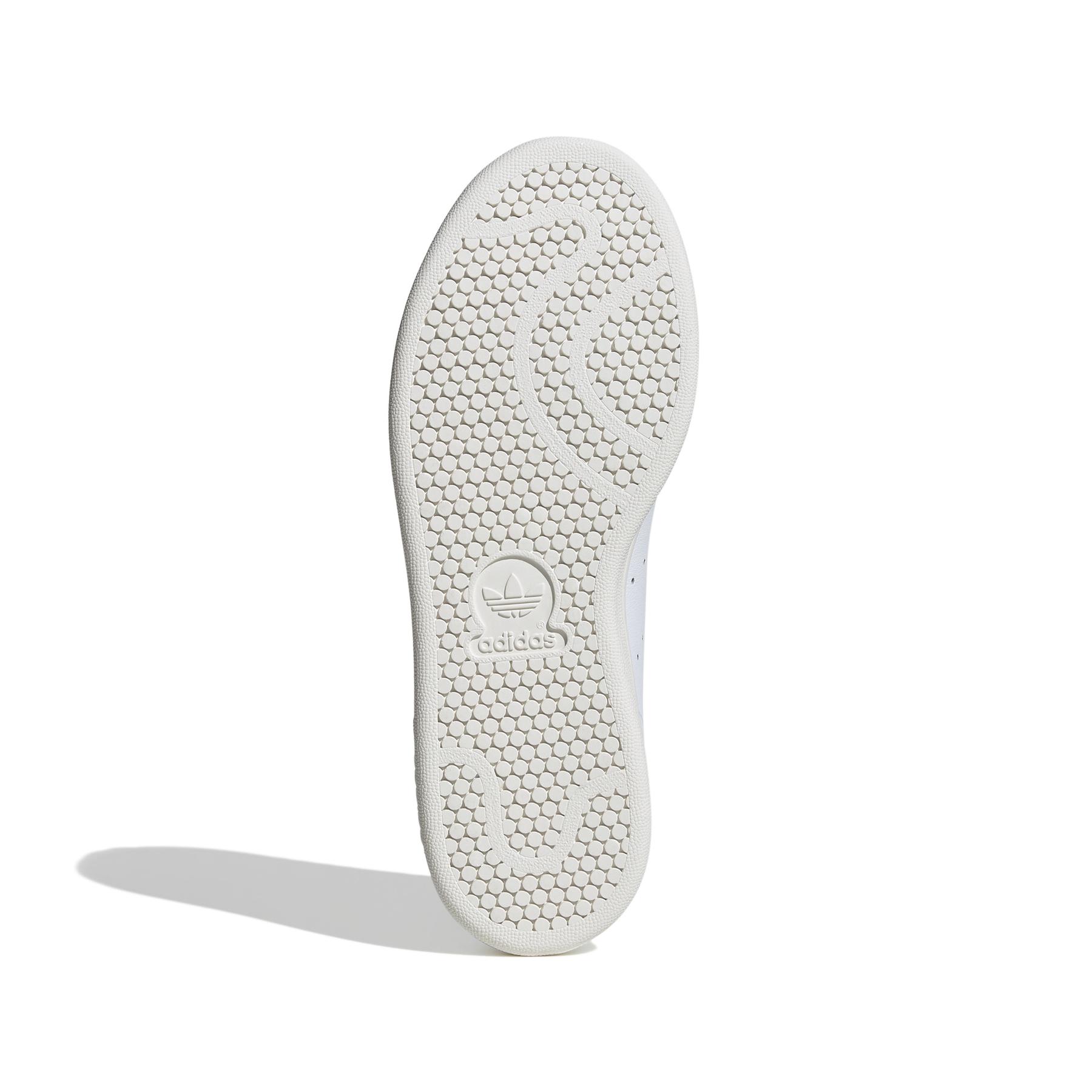 product/a/d/adidas_ie0469_4_footwear_photography_bottom_view_white.jpg