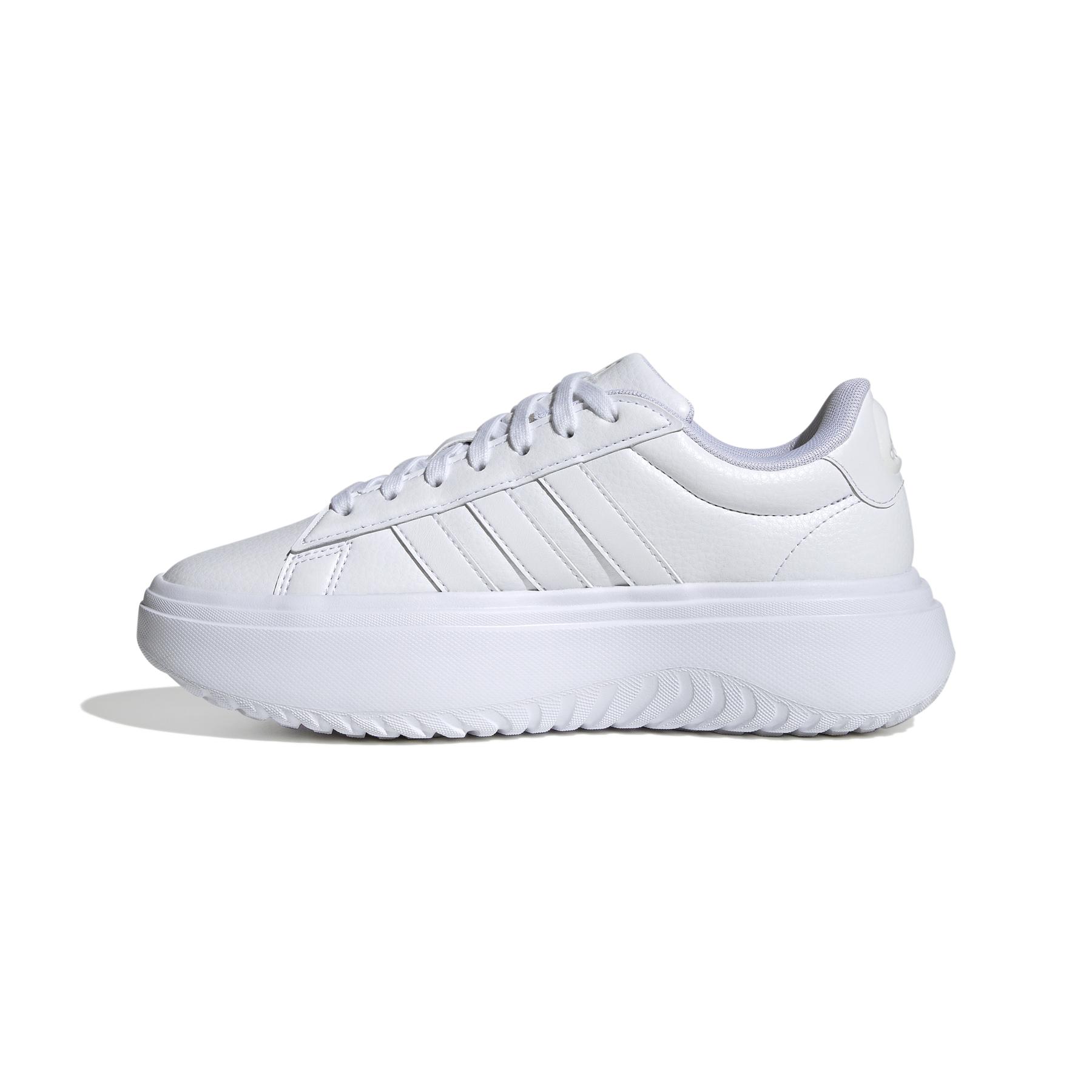 product/a/d/adidas_ie1089_5_footwear_photography_side_medial_center_view_white.jpg