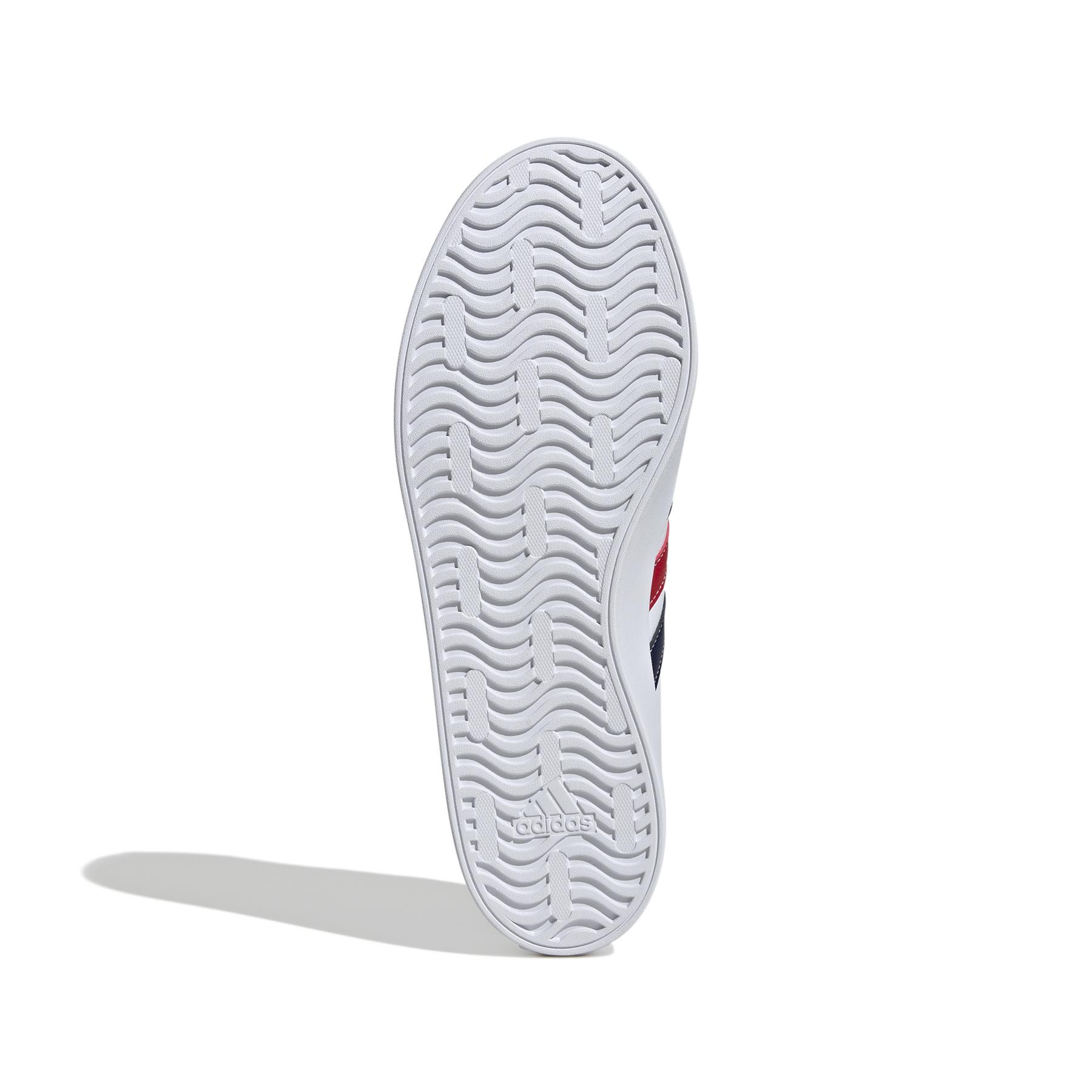product/a/d/adidas_if4465_4_footwear_photography_bottom_view_white-nw110824.jpg