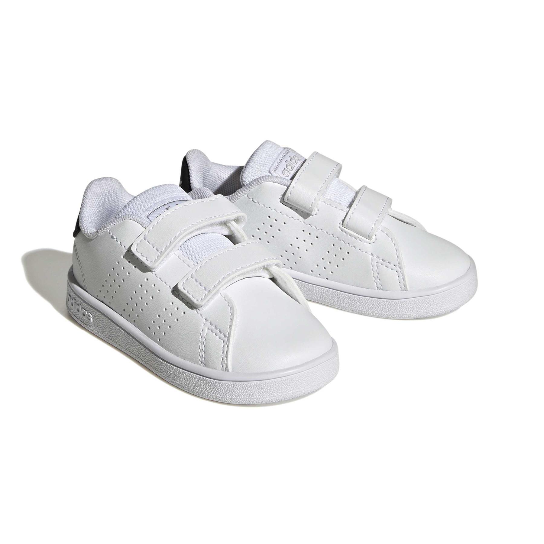product/a/d/adidas_ig2545_6_footwear_photography_front_lateral_top_view_white-nw091625.jpg