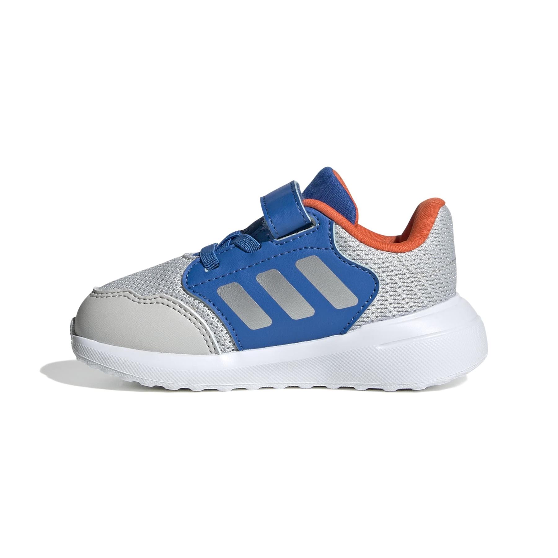 product/a/d/adidas_ih1044_5_footwear_photography_side_medial_center_view_white-nw091625.jpg