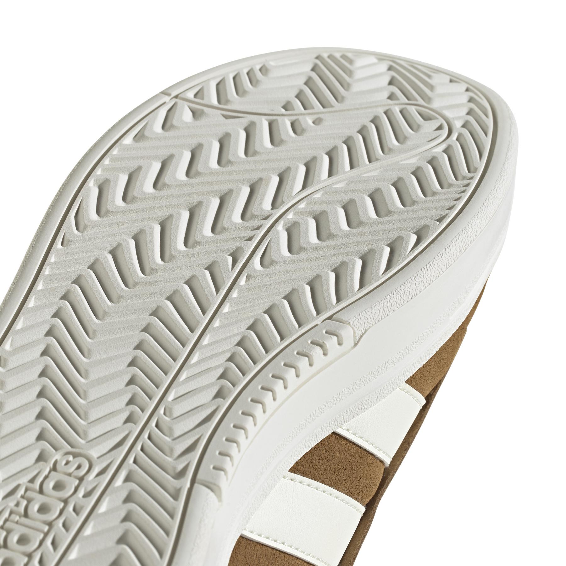 product/a/d/adidas_ih3843_8_footwear_photography_detail_view_1_whiterep2.jpg