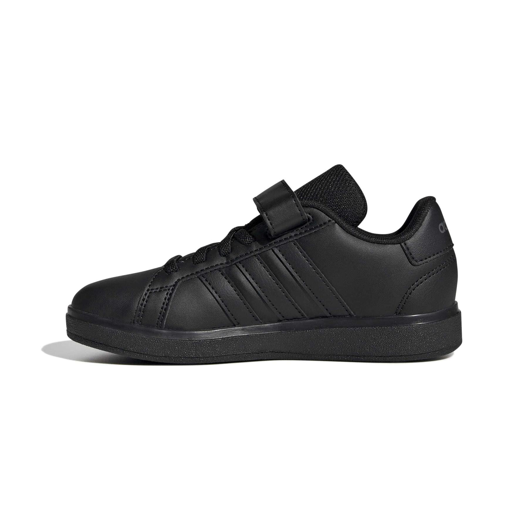 product/a/d/adidas_ih5530_5_footwear_photography_side_medial_center_view_white-nw091625.jpg