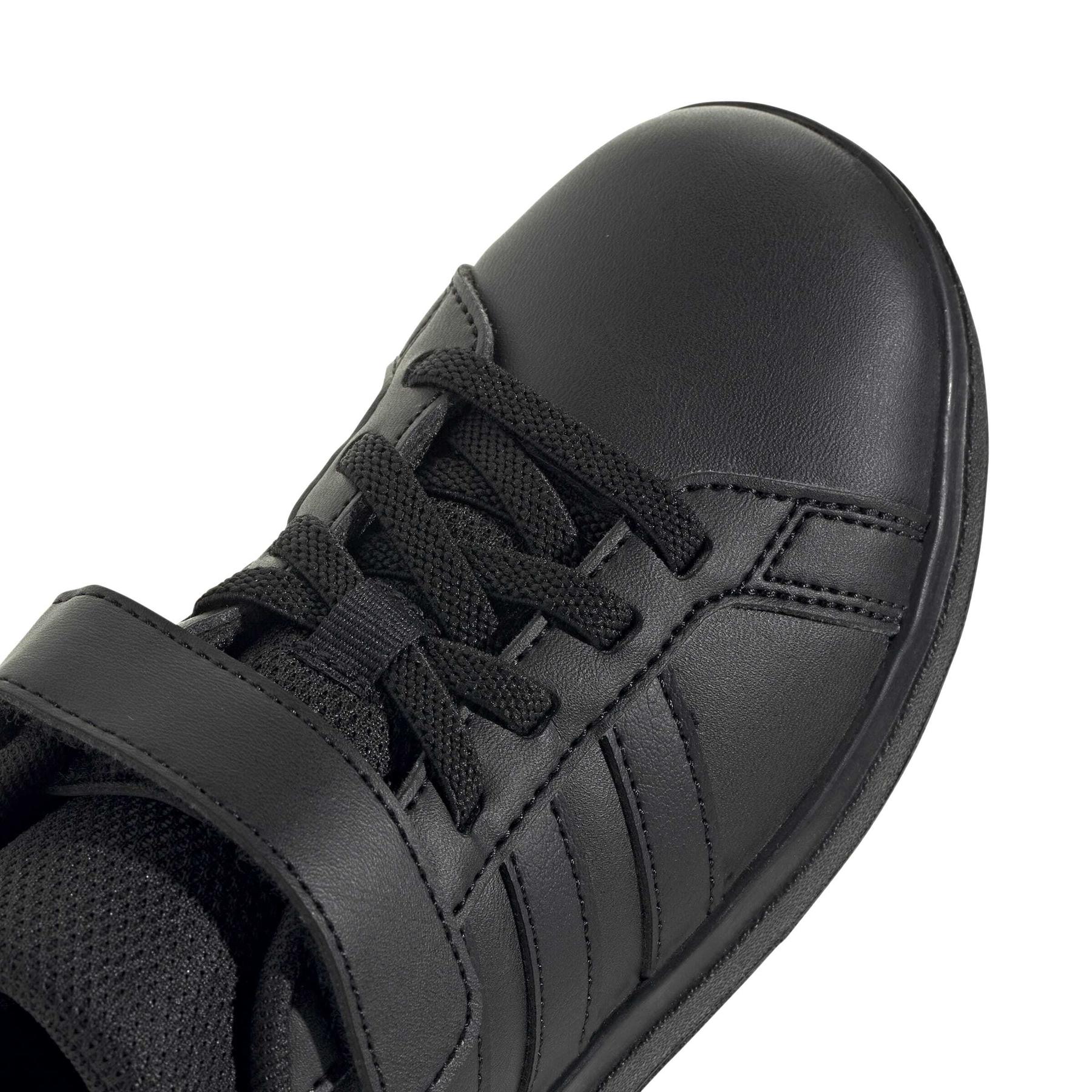 product/a/d/adidas_ih5530_9_footwear_photography_detail_view_2_white-nw091625.jpg