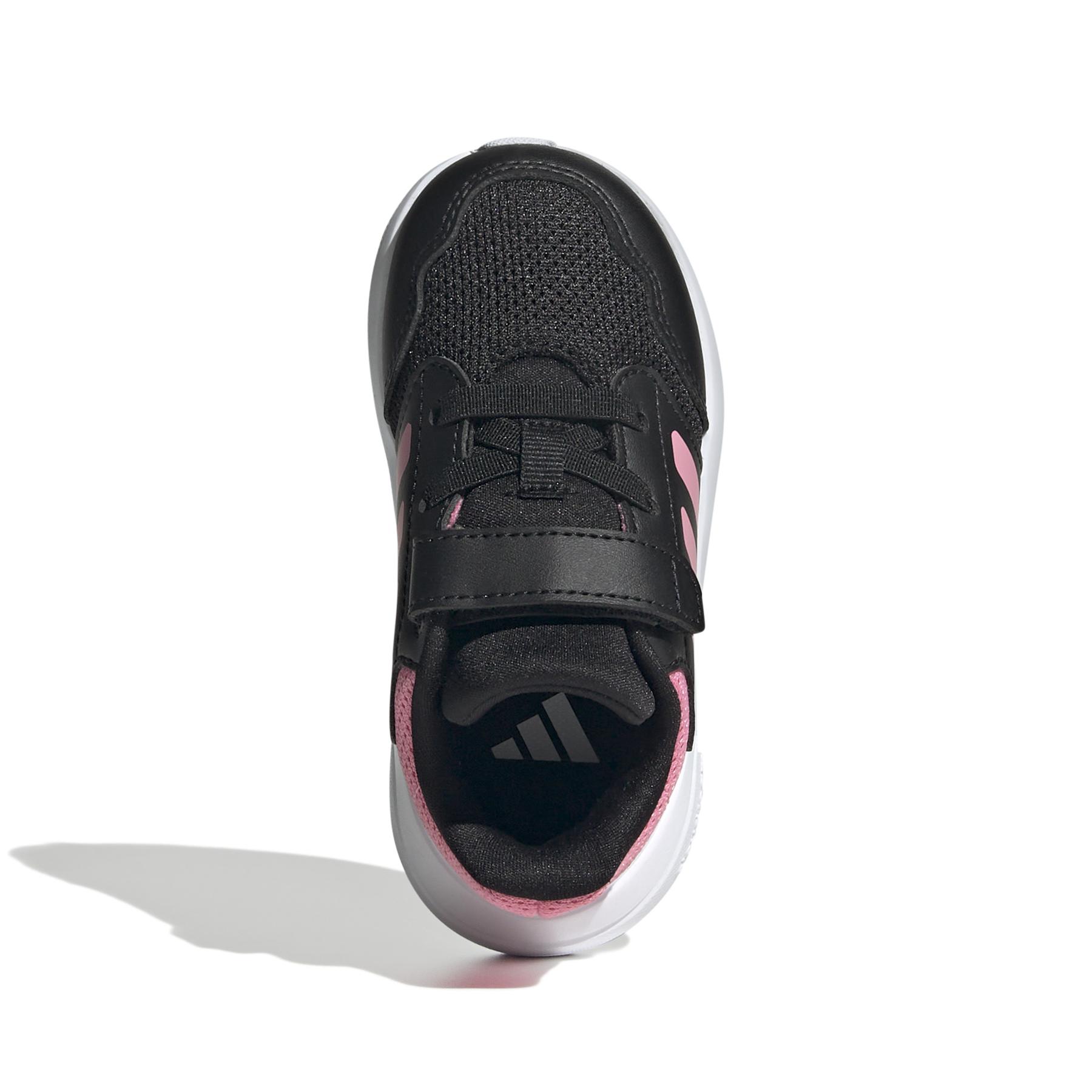 product/a/d/adidas_ih7779_3_footwear_photography_top_portrait_view_white.jpg