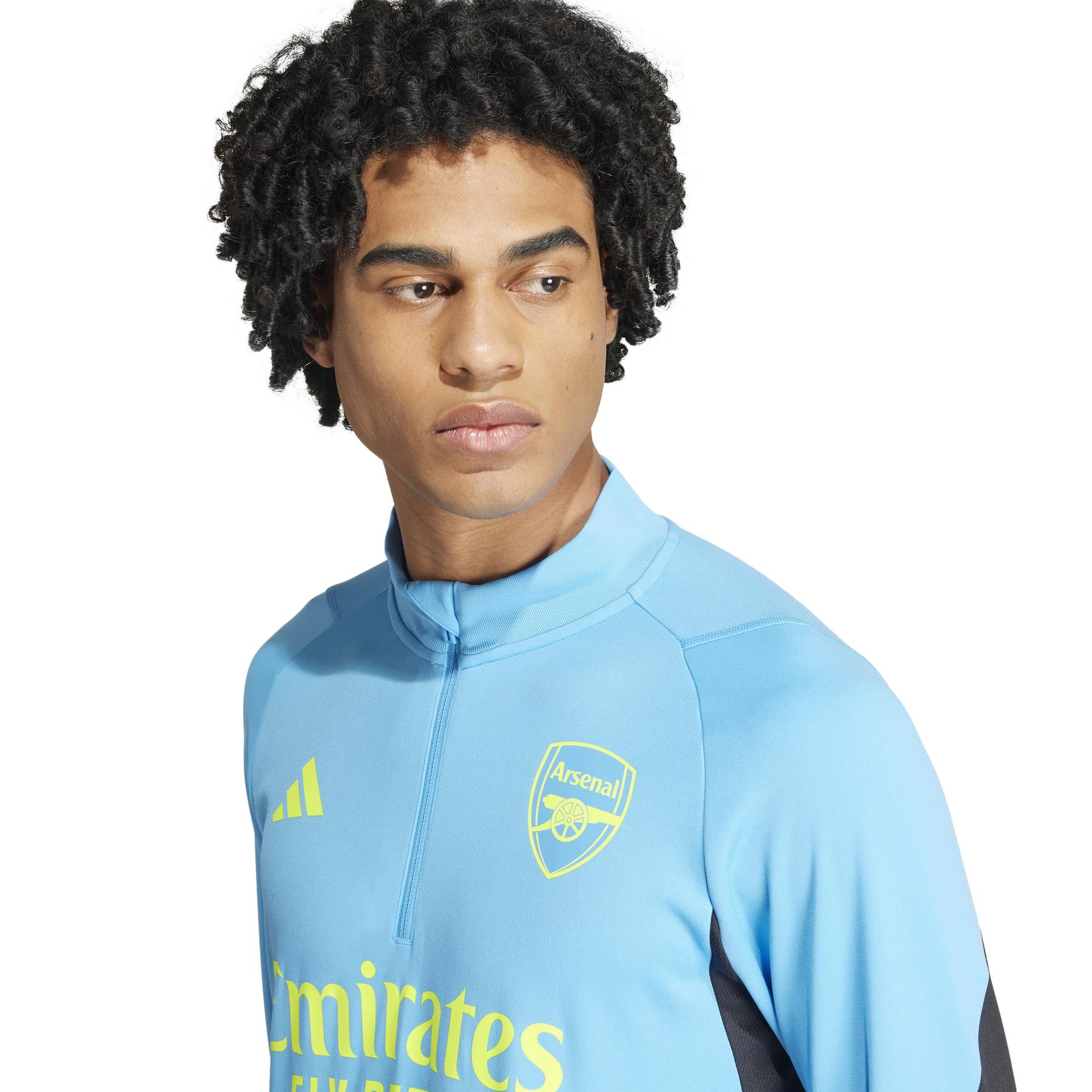 product/a/d/adidas_ip9164_8_apparel_on_model_detail_view_1_white.jpg