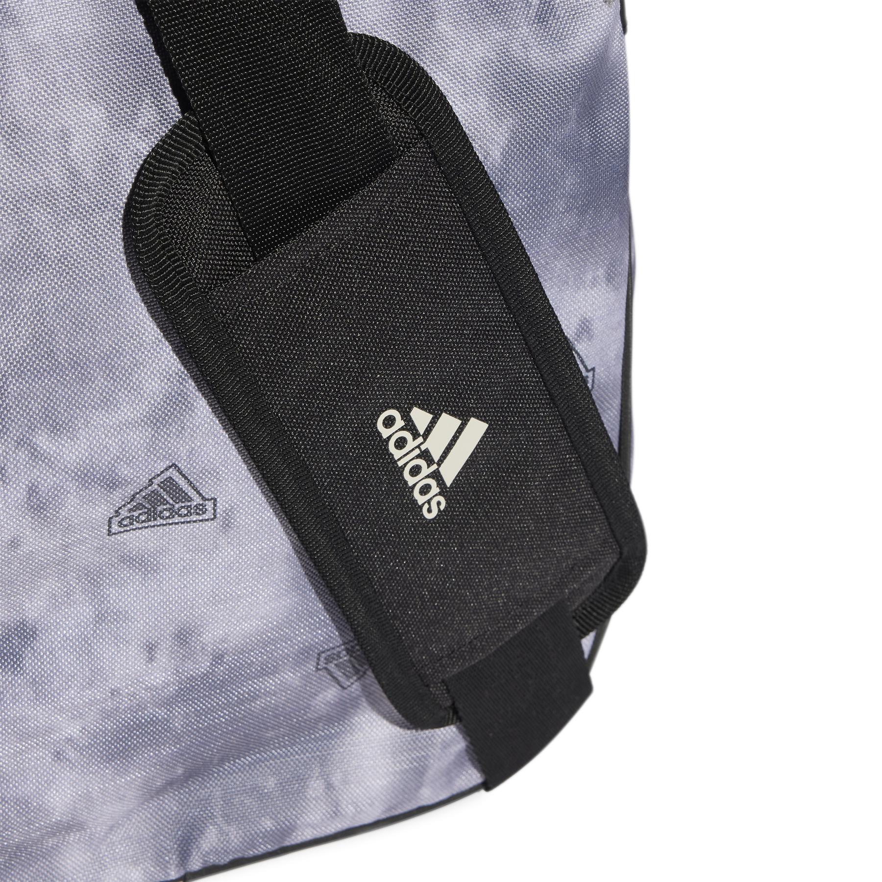 product/a/d/adidas_ix6807_5_hardware_photography_detail_view_2_white.jpg