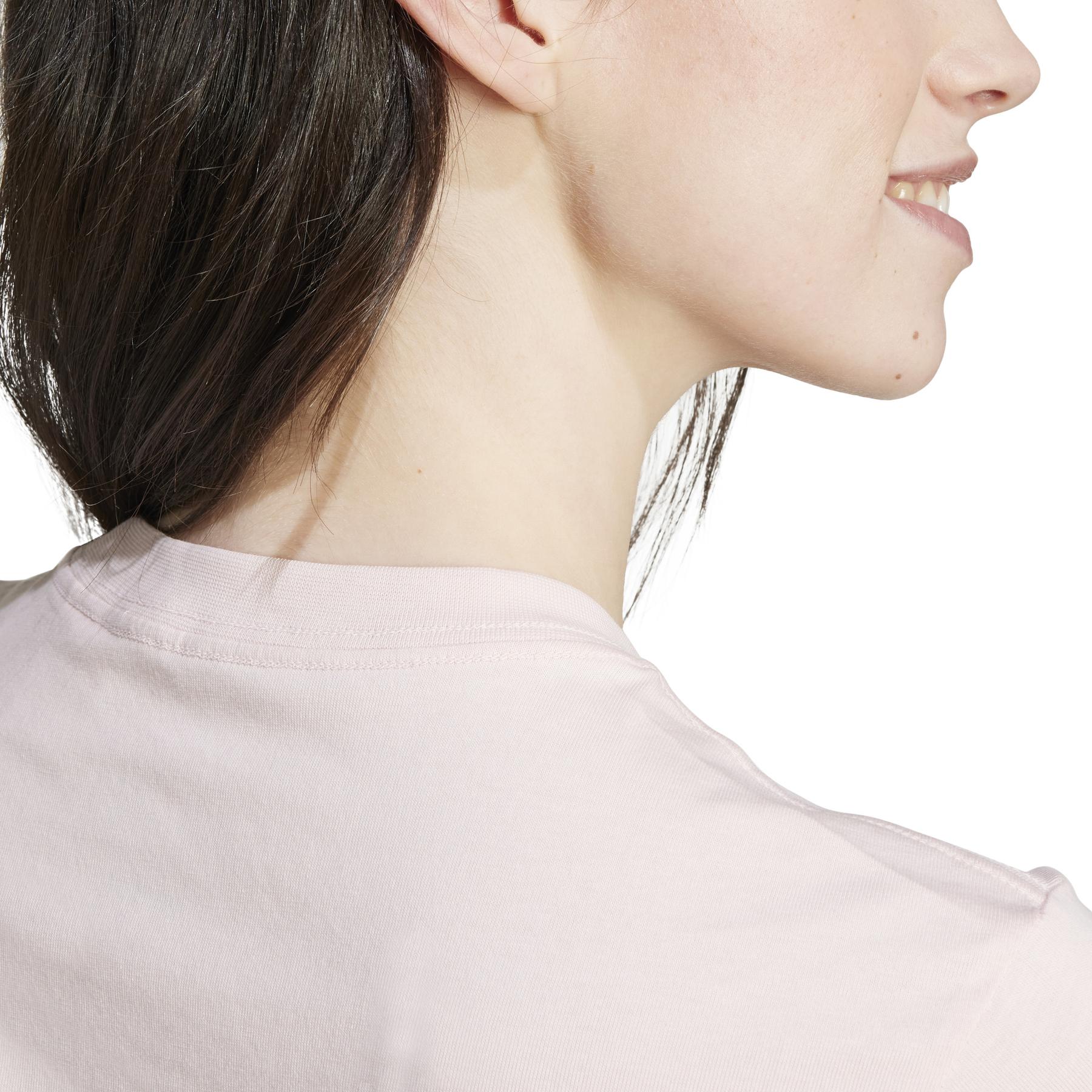 product/a/d/adidas_iy4322_9_apparel_on_model_detail_view_2_white.jpg
