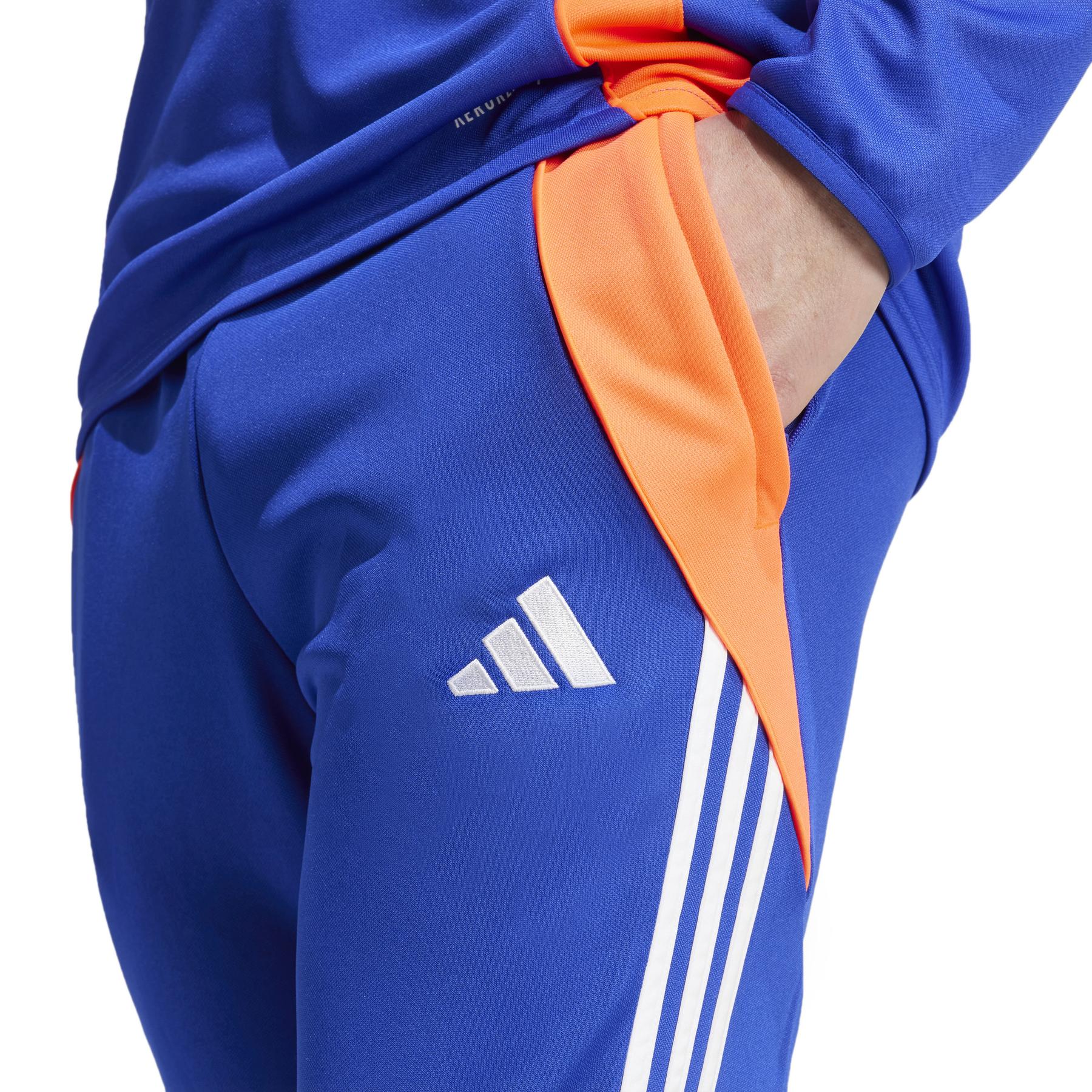 product/a/d/adidas_je1994_7_apparel_on_model_detail_view_2_white.jpg