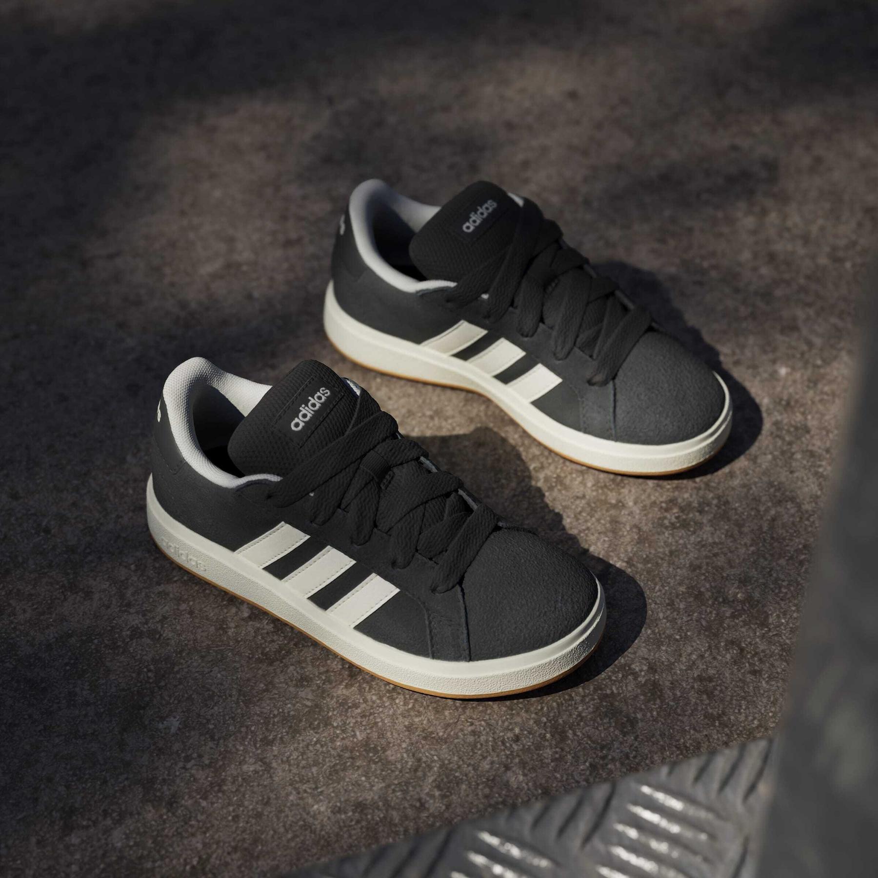 product/a/d/adidas_jh6178_17_footwear_photography_heromrktng_view_5-nw091625.jpg