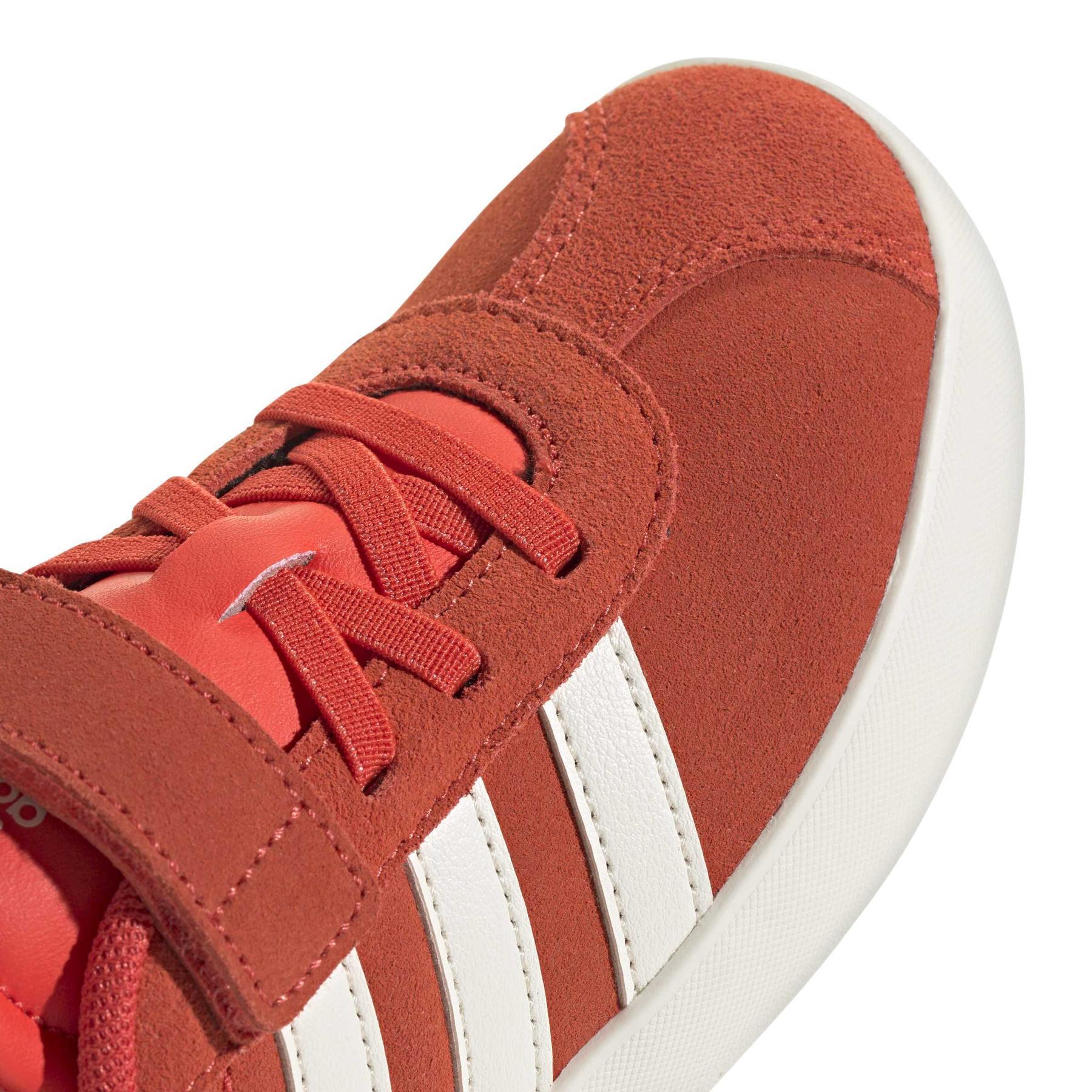 product/a/d/adidas_jh6314_8_footwear_photography_detail_view_1_white-nw091625.jpg
