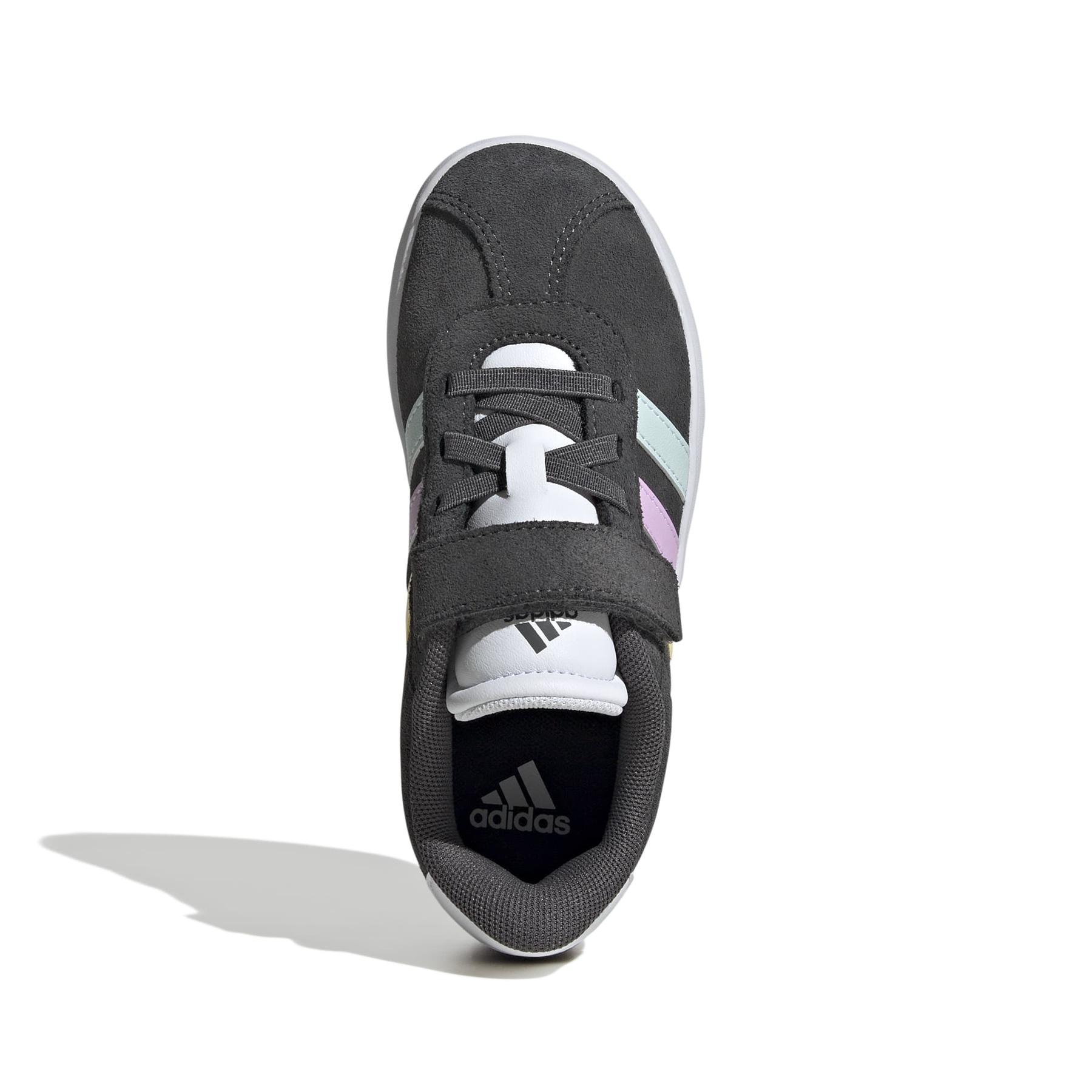 product/a/d/adidas_jh6315_3_footwear_photography_top_portrait_view_white-nw091625.jpg
