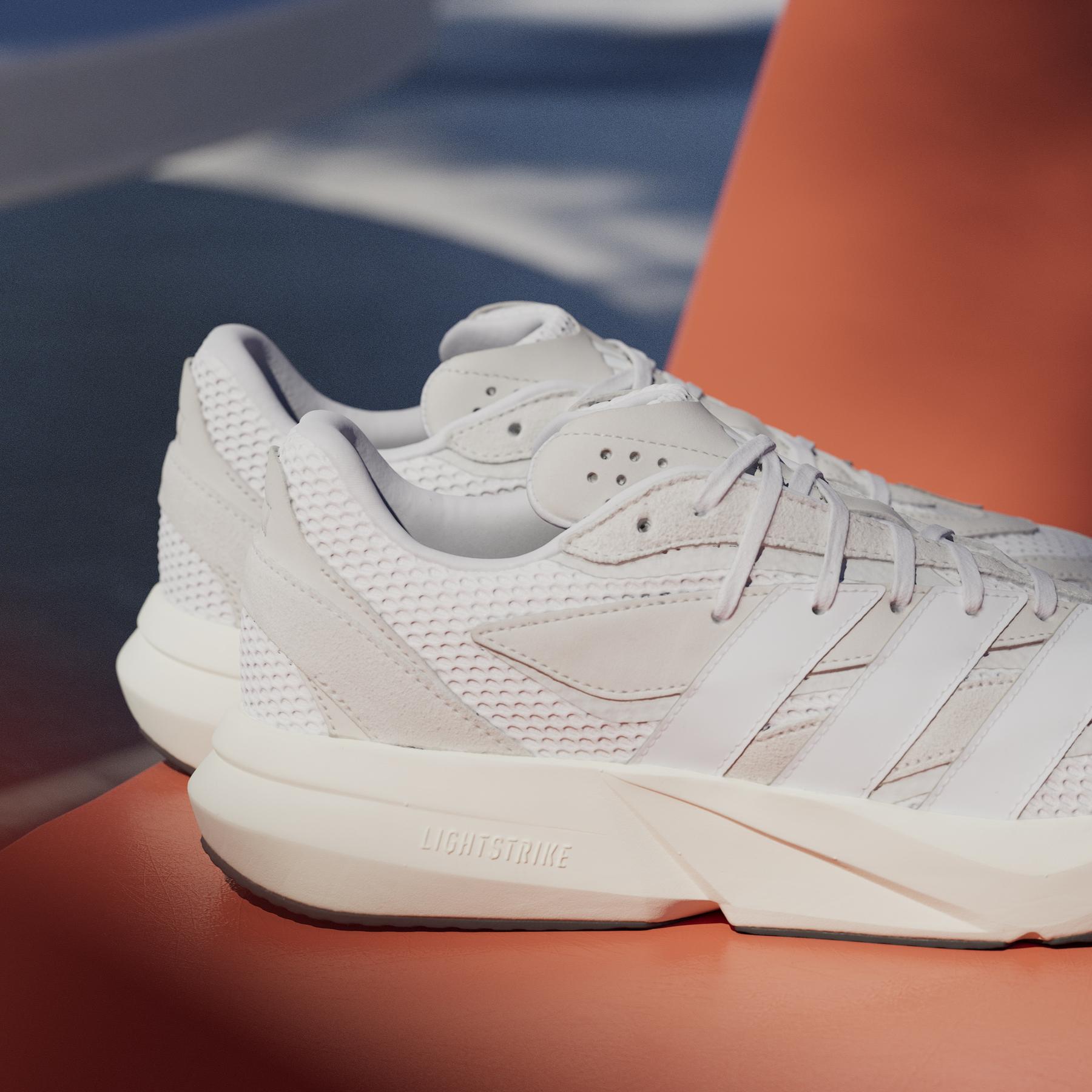 product/a/d/adidas_jh6942_22_footwear_photography_heromrktng_view_9-nw091625.jpg