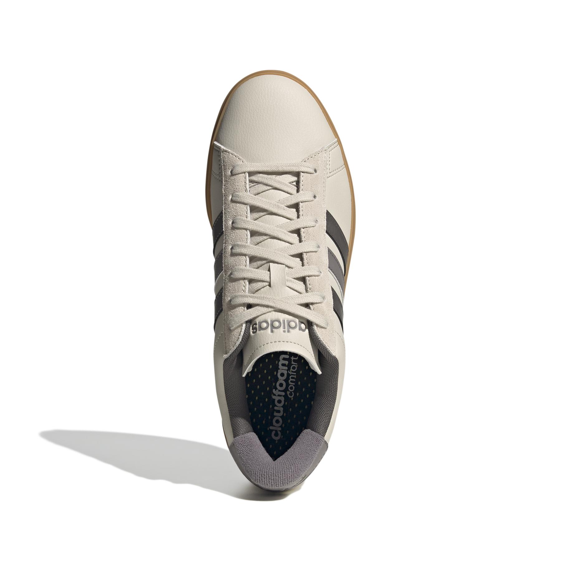 product/a/d/adidas_jh8688_3_footwear_photography_top_portrait_view_white.jpg
