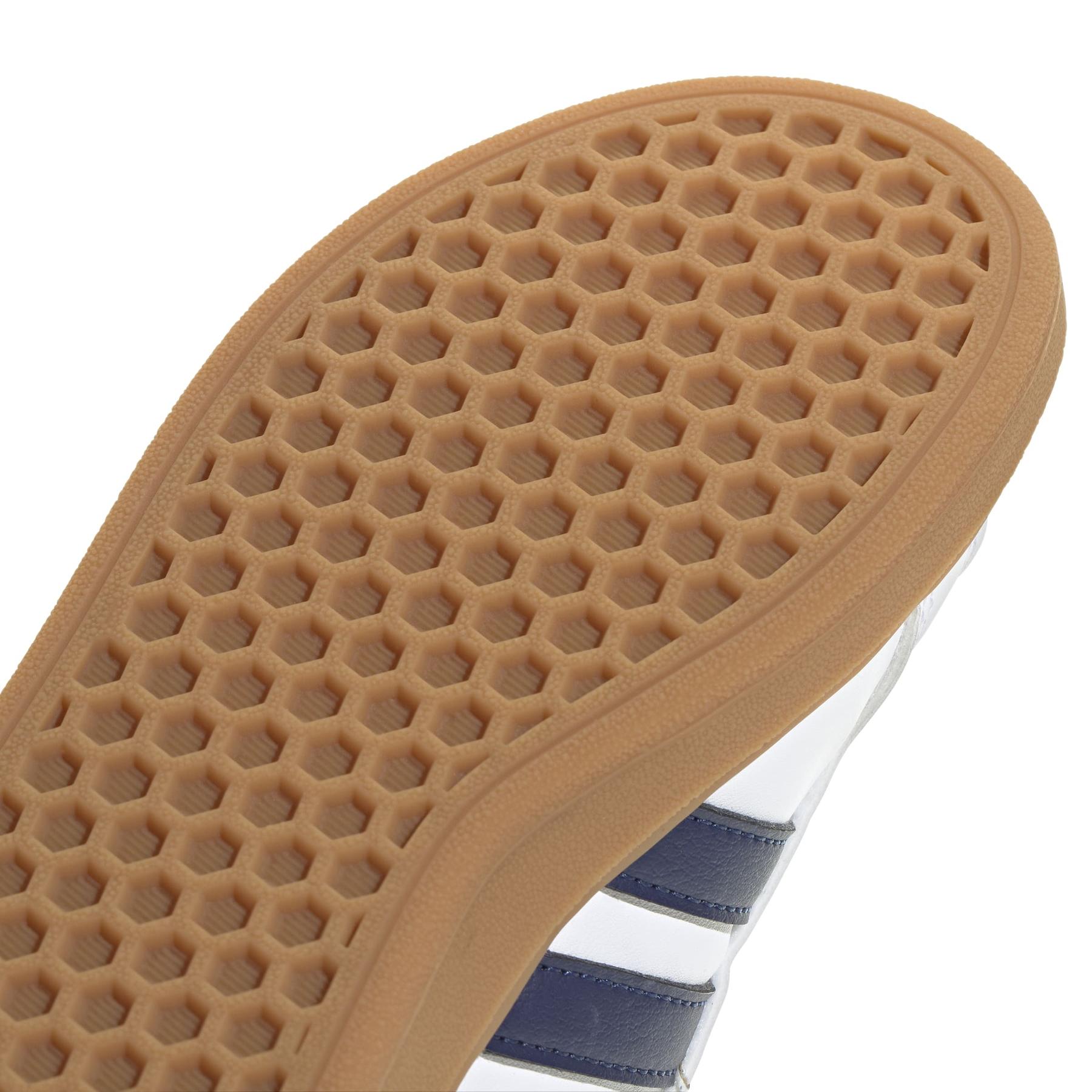 product/a/d/adidas_ji0973_9_footwear_photography_detail_view_2_white-nw091625.jpg
