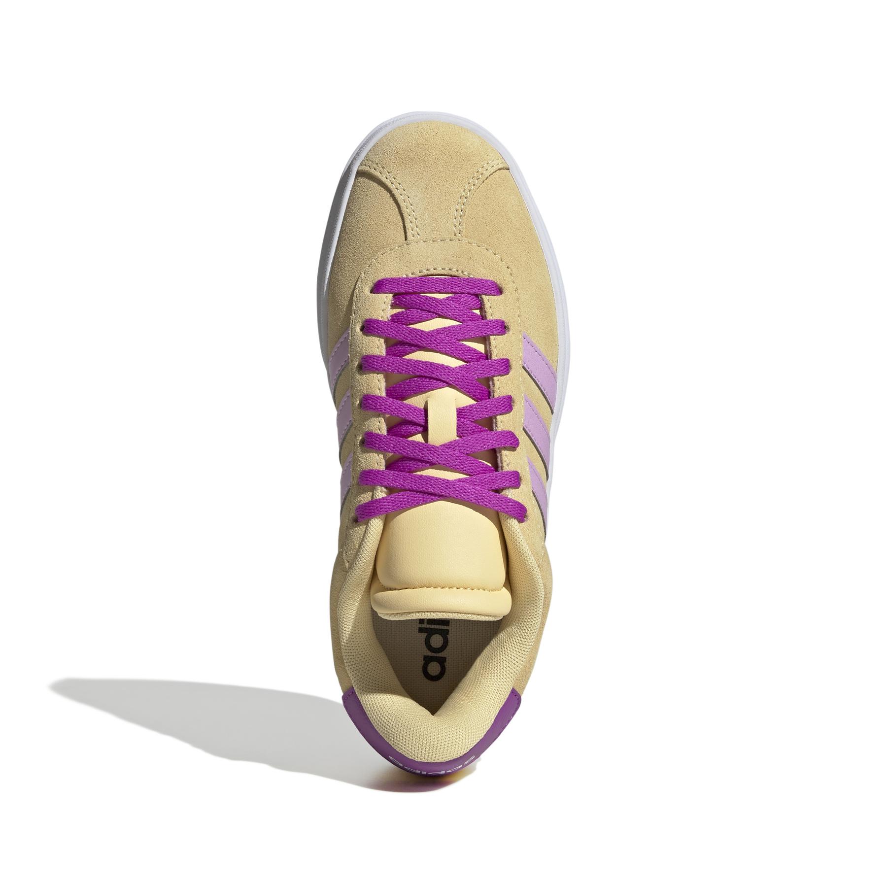 product/a/d/adidas_ji1019_3_footwear_photography_top_portrait_view_white-nw091625.jpg