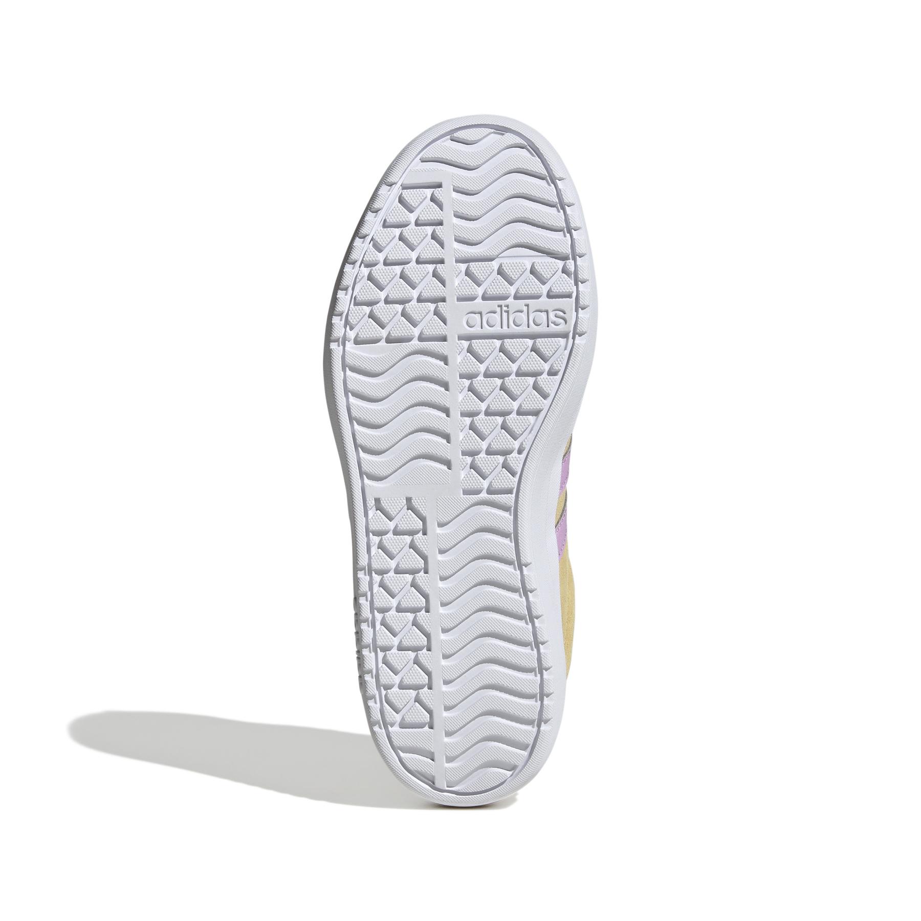 product/a/d/adidas_ji1019_4_footwear_photography_bottom_view_white-nw091625.jpg