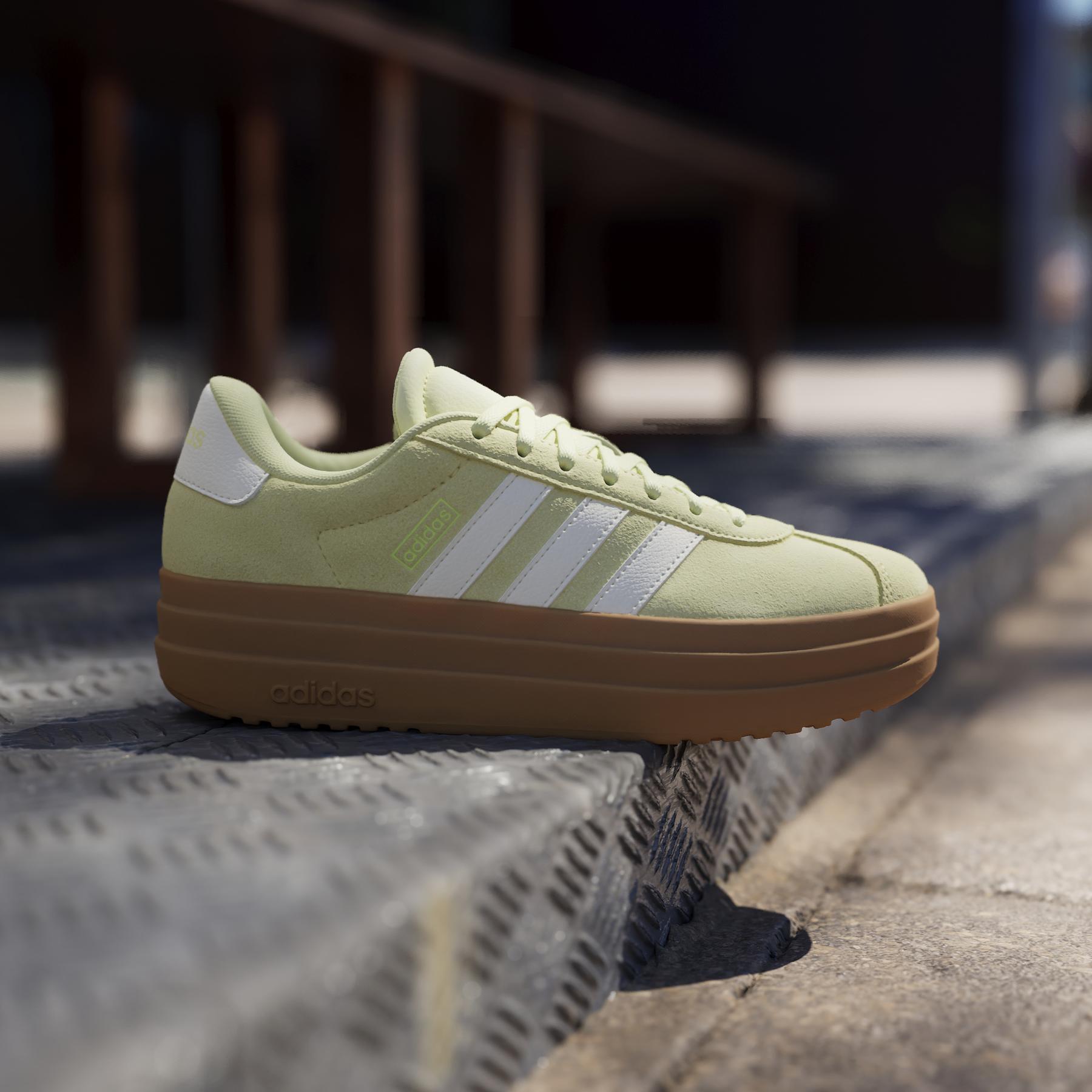 product/a/d/adidas_ji1784_16_footwear_photography_heromrktng_view_3-nw091625.jpg