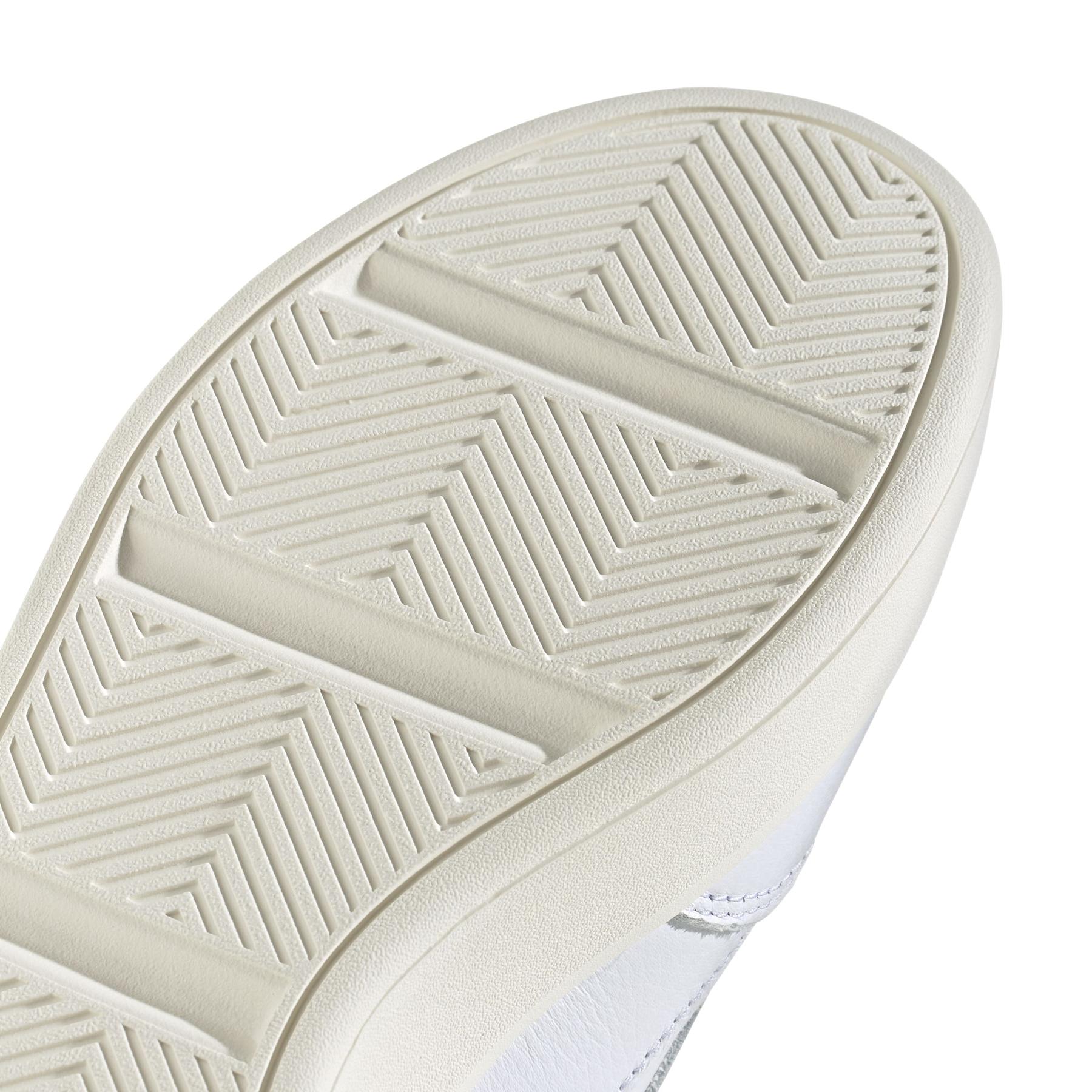 product/a/d/adidas_ji2130_8_footwear_photography_detail_view_1_white-nw091625.jpg