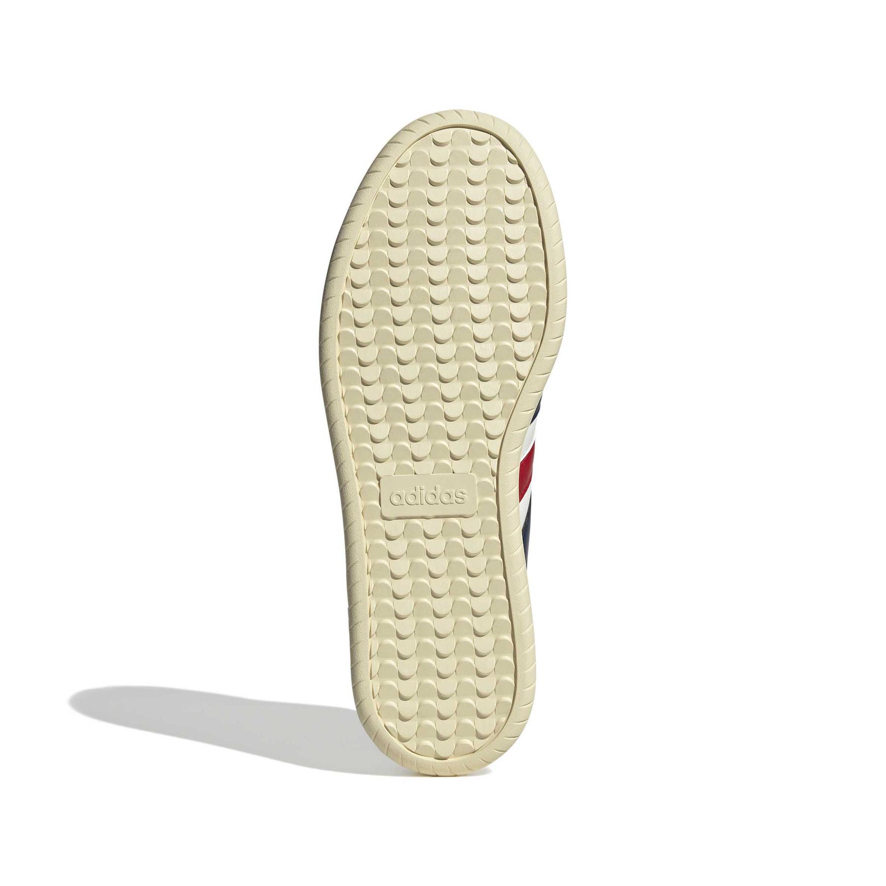 product/a/d/adidas_ji2312_4_footwear_photography_bottom_view_white-nw091625.jpg