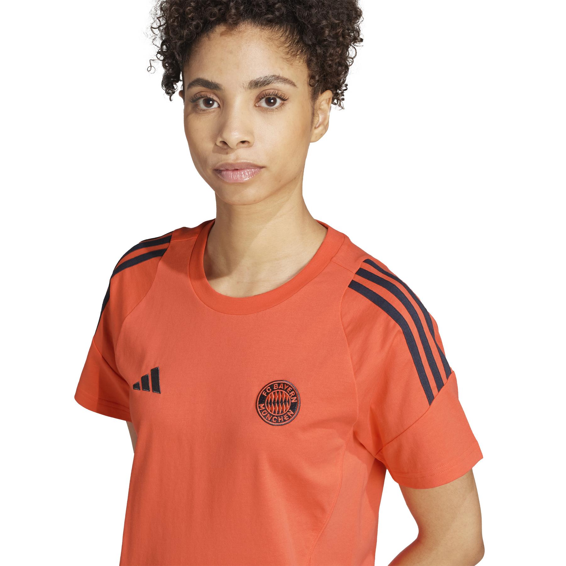 product/a/d/adidas_jn7528_6_apparel_on_model_detail_view_2_white.jpg
