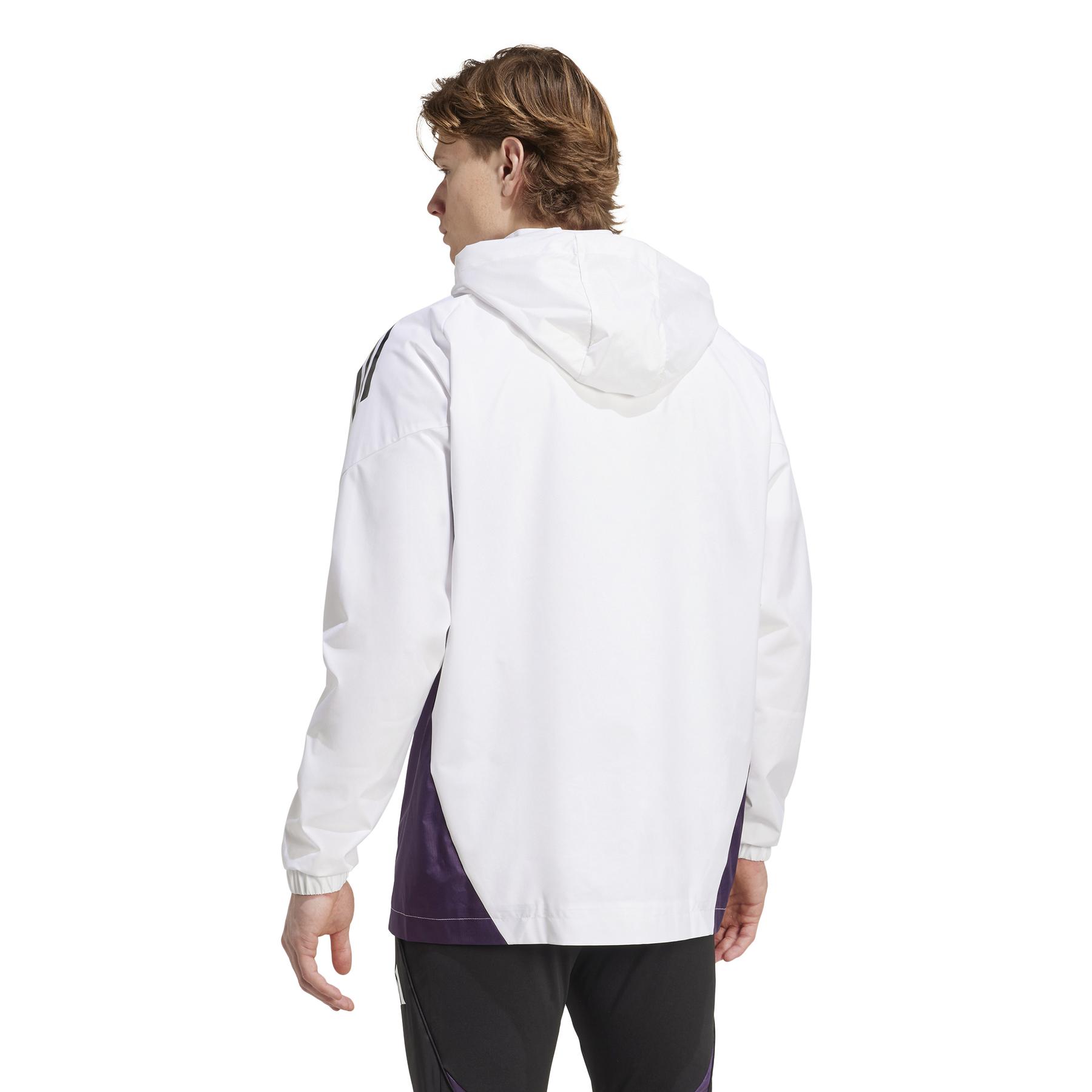 product/a/d/adidas_jp3102_white-aurplu-black_3.jpg