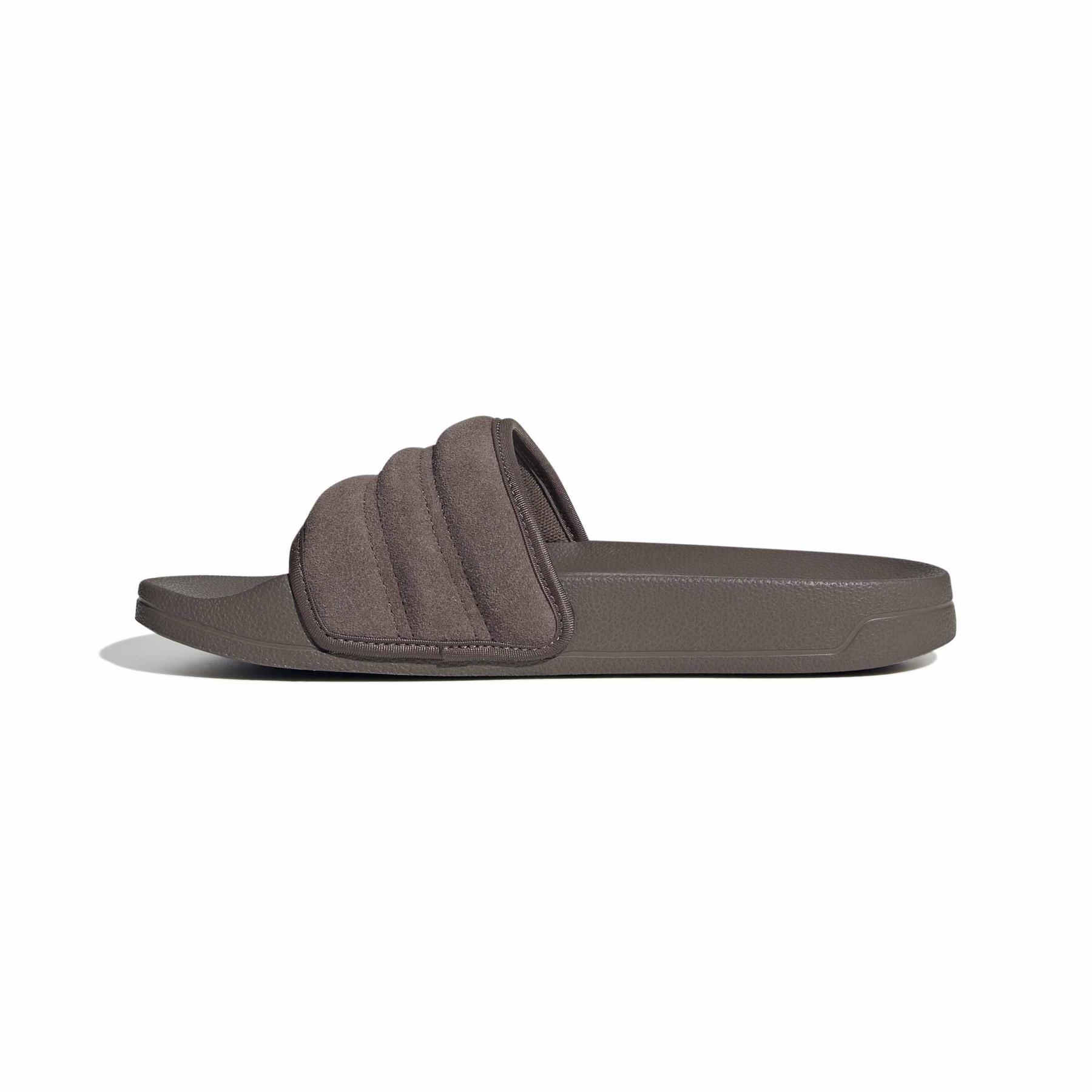 product/a/d/adidas_jp5190_5_footwear_photography_side_medial_center_view_white-nw091625.jpg