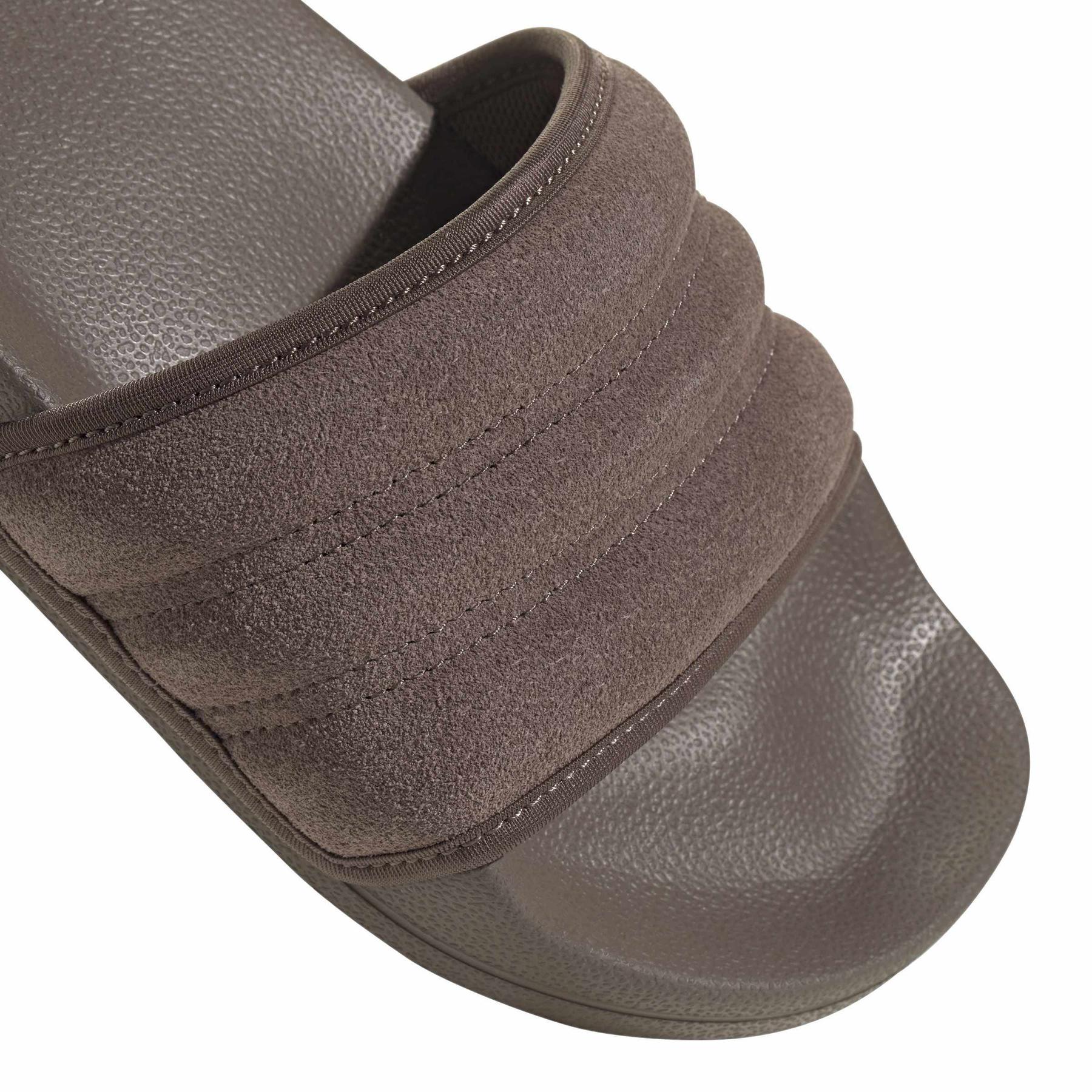 product/a/d/adidas_jp5190_8_footwear_photography_detail_view_1_white-nw091625.jpg
