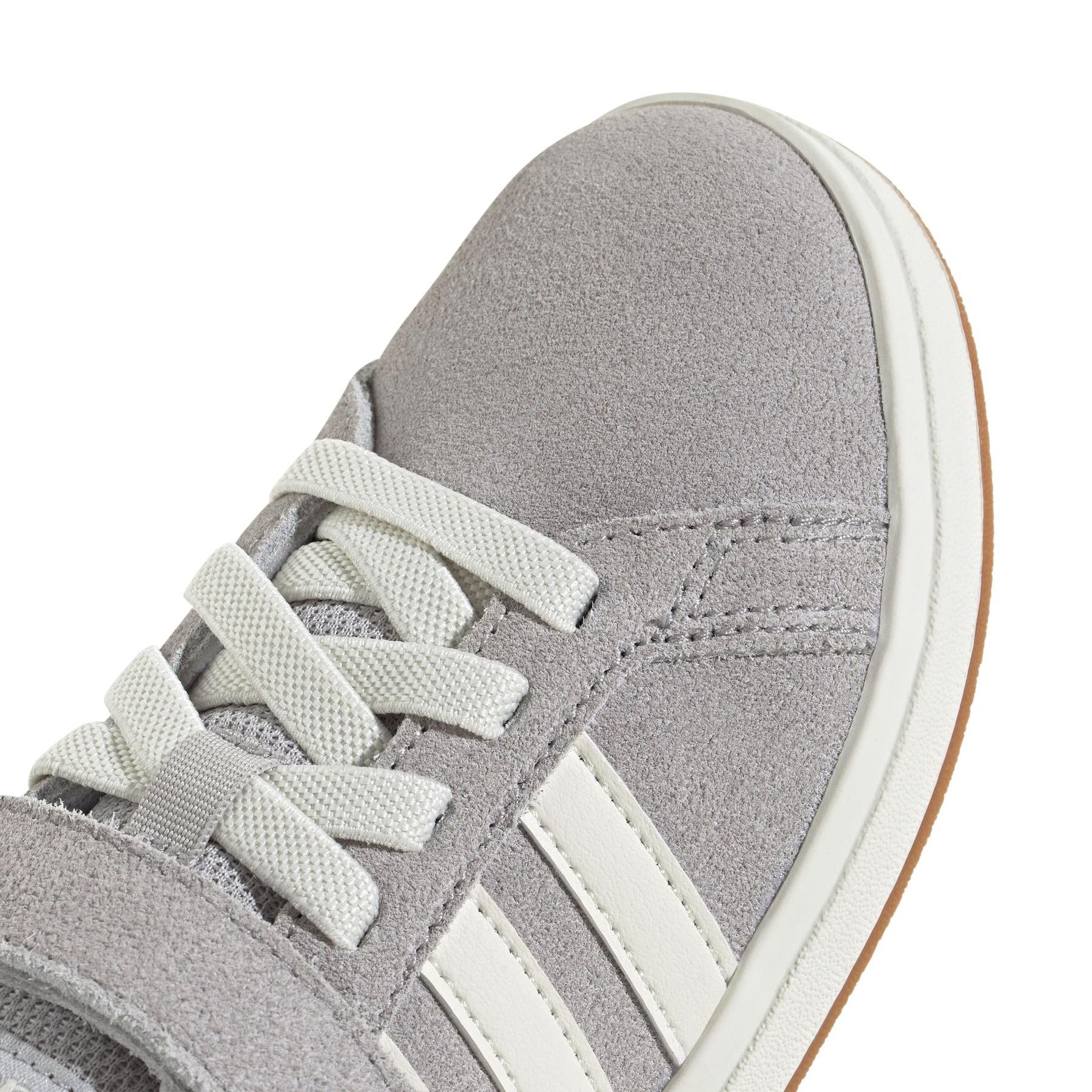 product/a/d/adidas_jp5897_9_footwear_photography_detail_view_2_white-nw091625.jpg