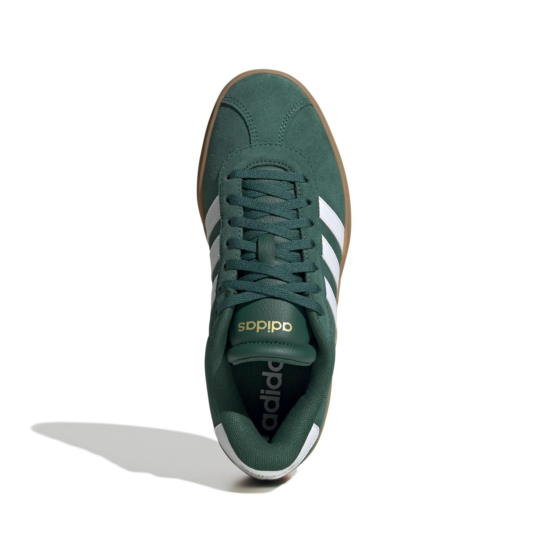 product/a/d/adidas_jp6917_3_footwear_photography_top_portrait_view_white-nw091625.jpg