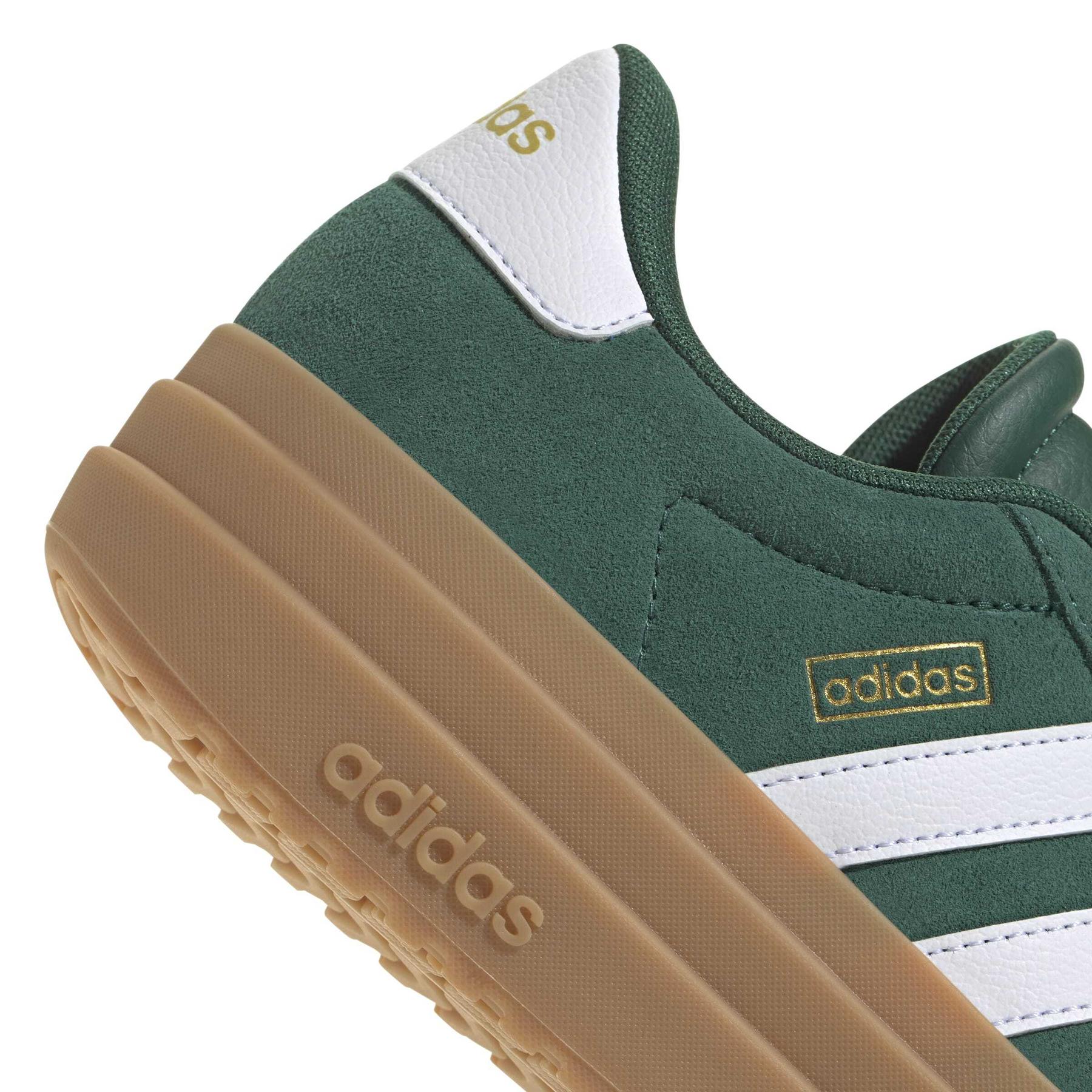 product/a/d/adidas_jp6917_8_footwear_photography_detail_view_1_white-nw091625.jpg