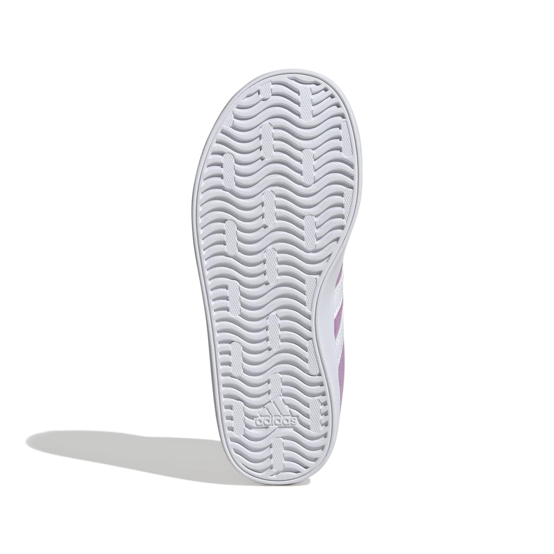 product/a/d/adidas_jp7832_4_footwear_photography_bottom_view_white-nw091625.jpg