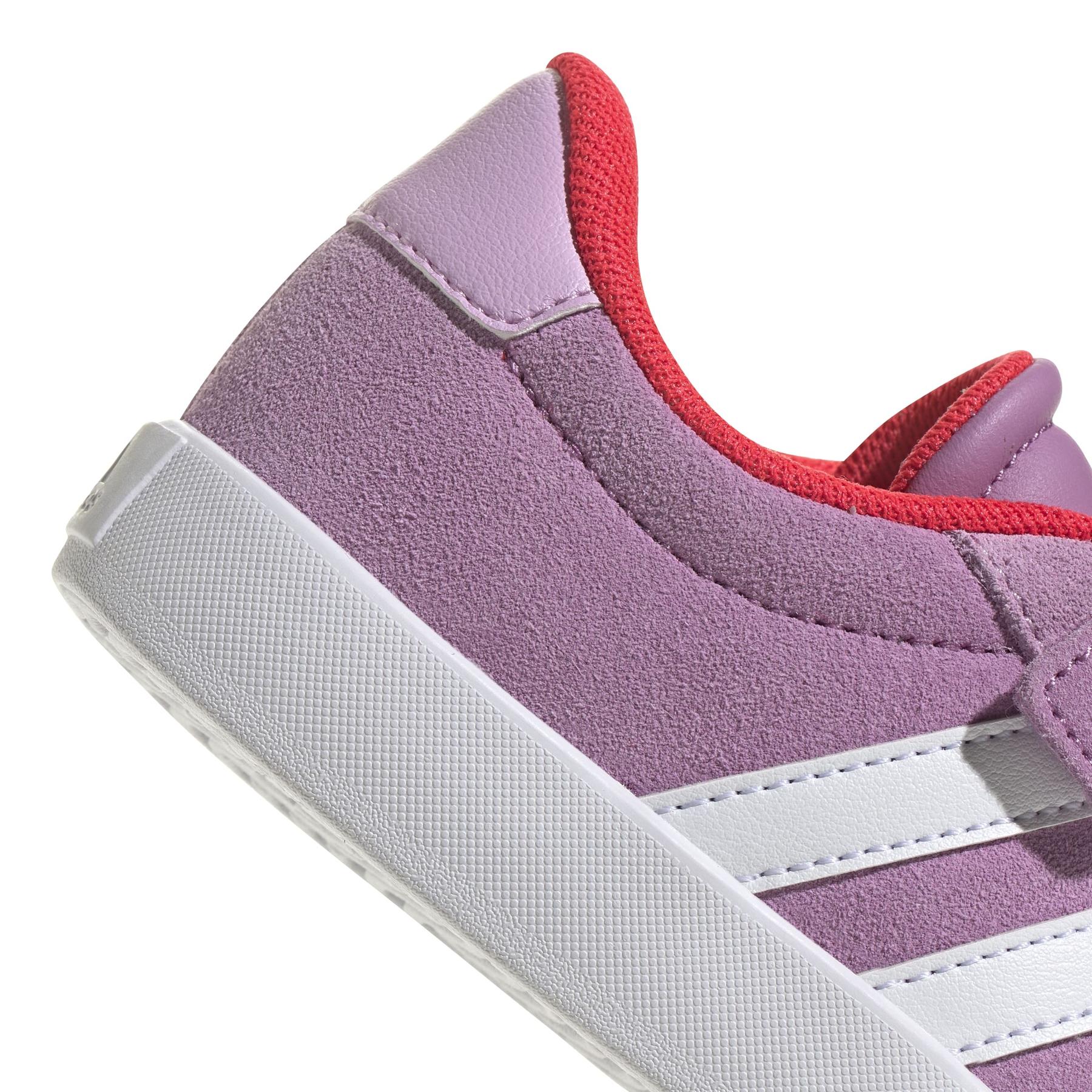 product/a/d/adidas_jp7832_8_footwear_photography_detail_view_1_white-nw091625.jpg