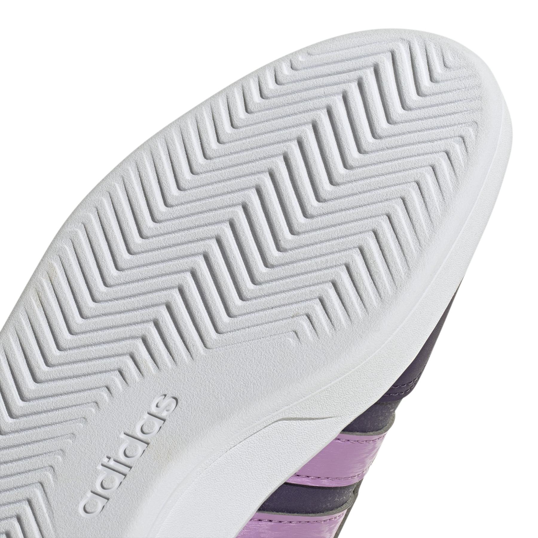 product/a/d/adidas_jq3042_9_footwear_photography_detail_view_2_white-nw091625.jpg
