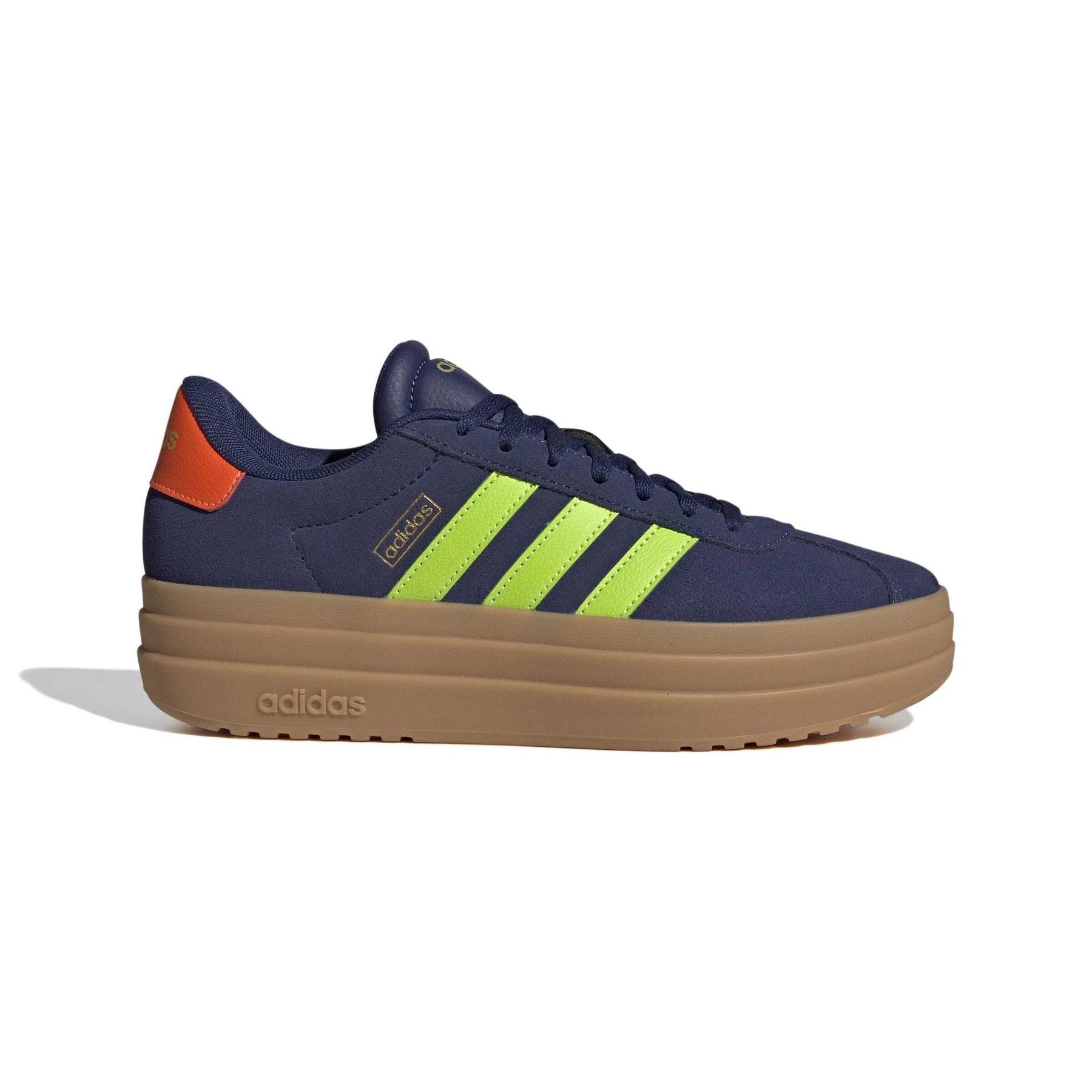 product/a/d/adidas_jq5635_1_footwear_photography_side_lateral_center_view_white-nw091625.jpg